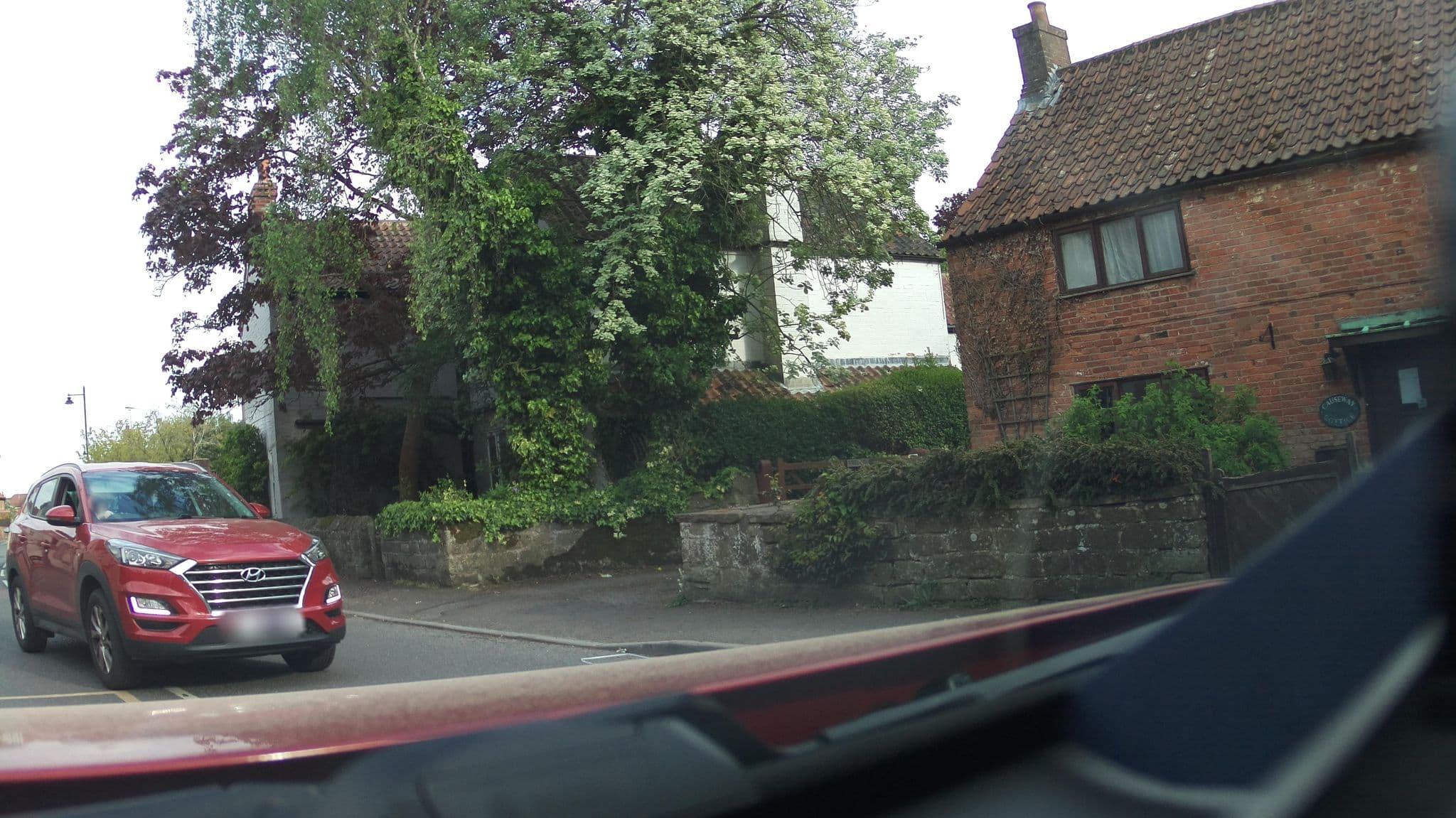 Street view near Grange Cottage B & B, Farnsfield — © southglos (CC BY-SA · Mapillary)