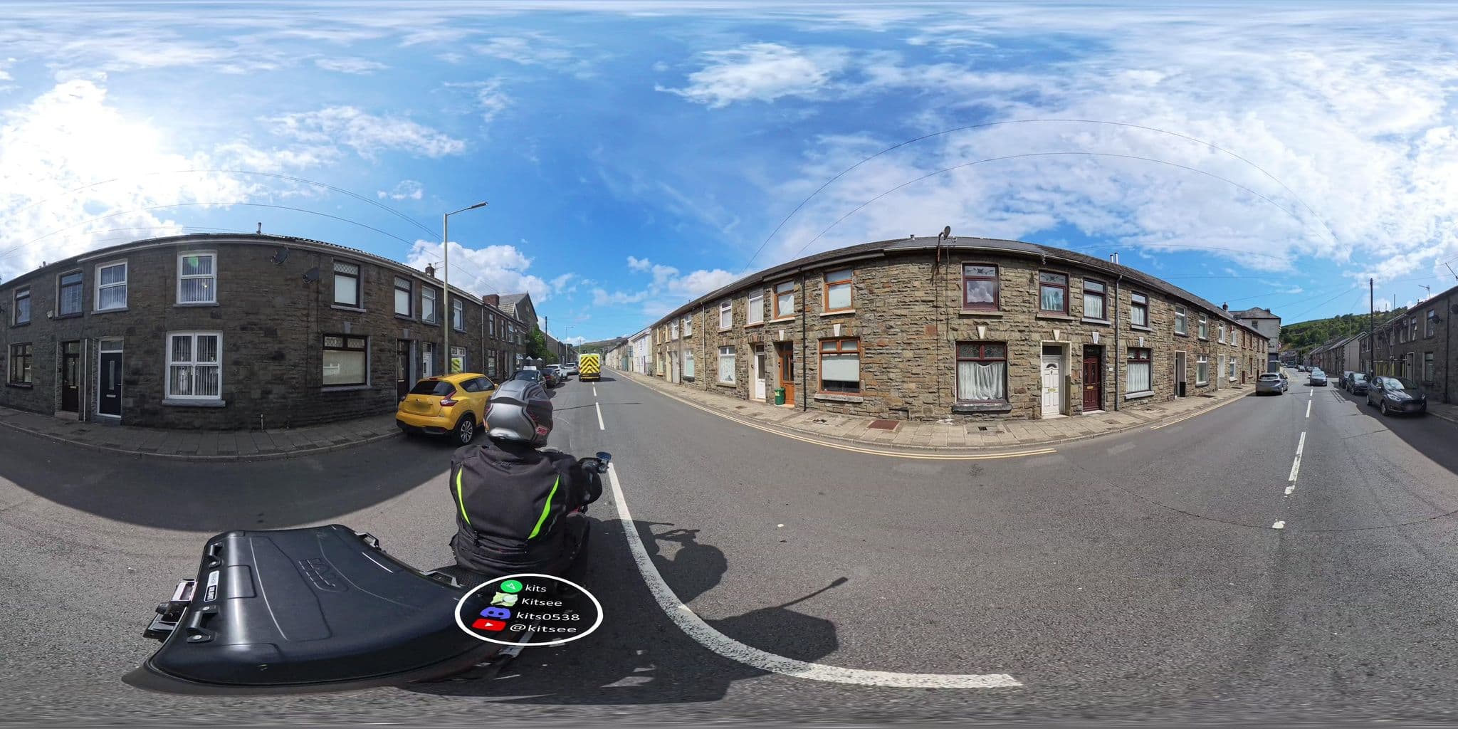 Street view near The Ferndale Hotel, Rhondda — © kits (CC BY-SA · Mapillary)