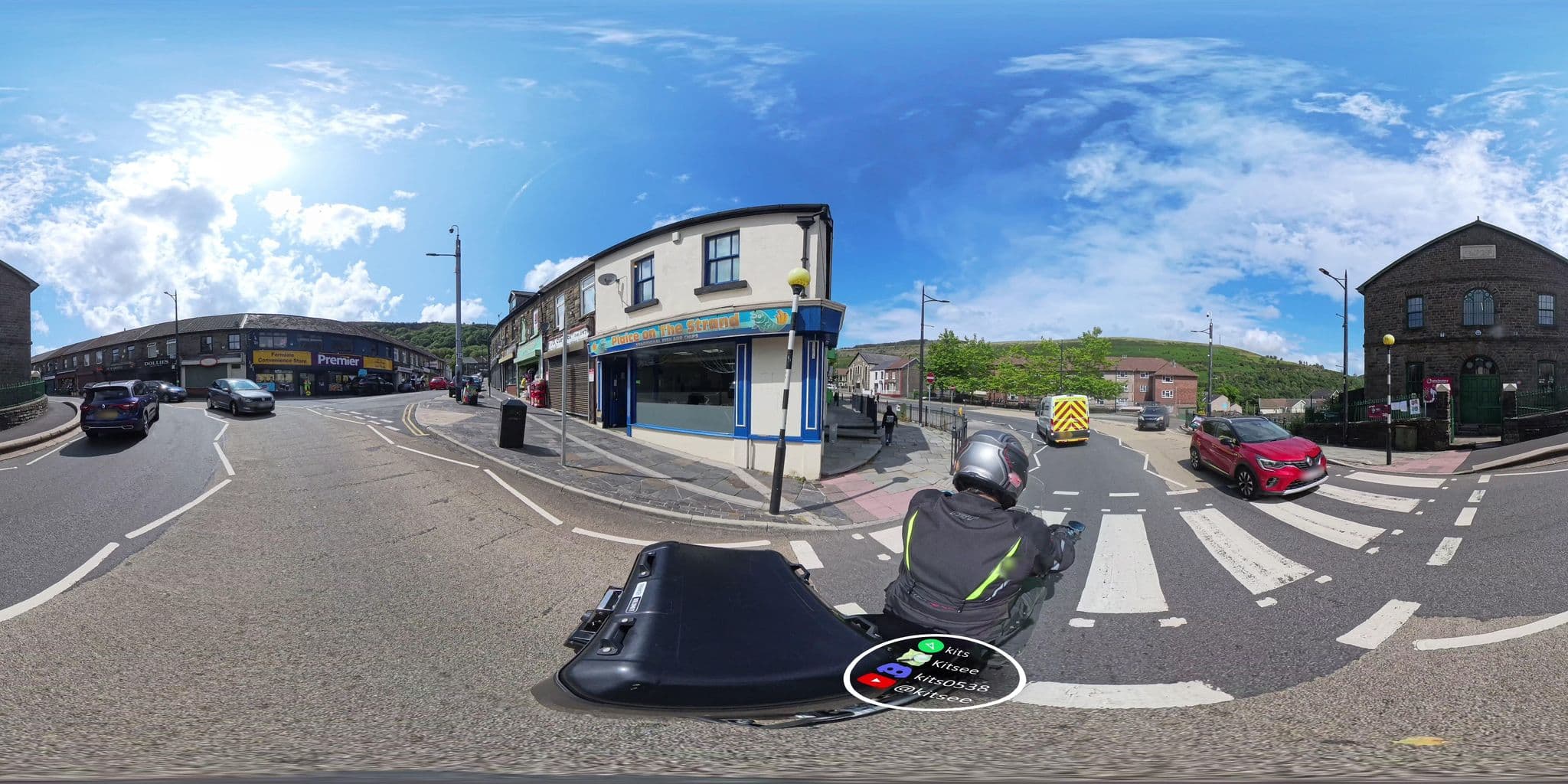 Street view near The Anchor Hotel, Ferndale — © kits (CC BY-SA · Mapillary)