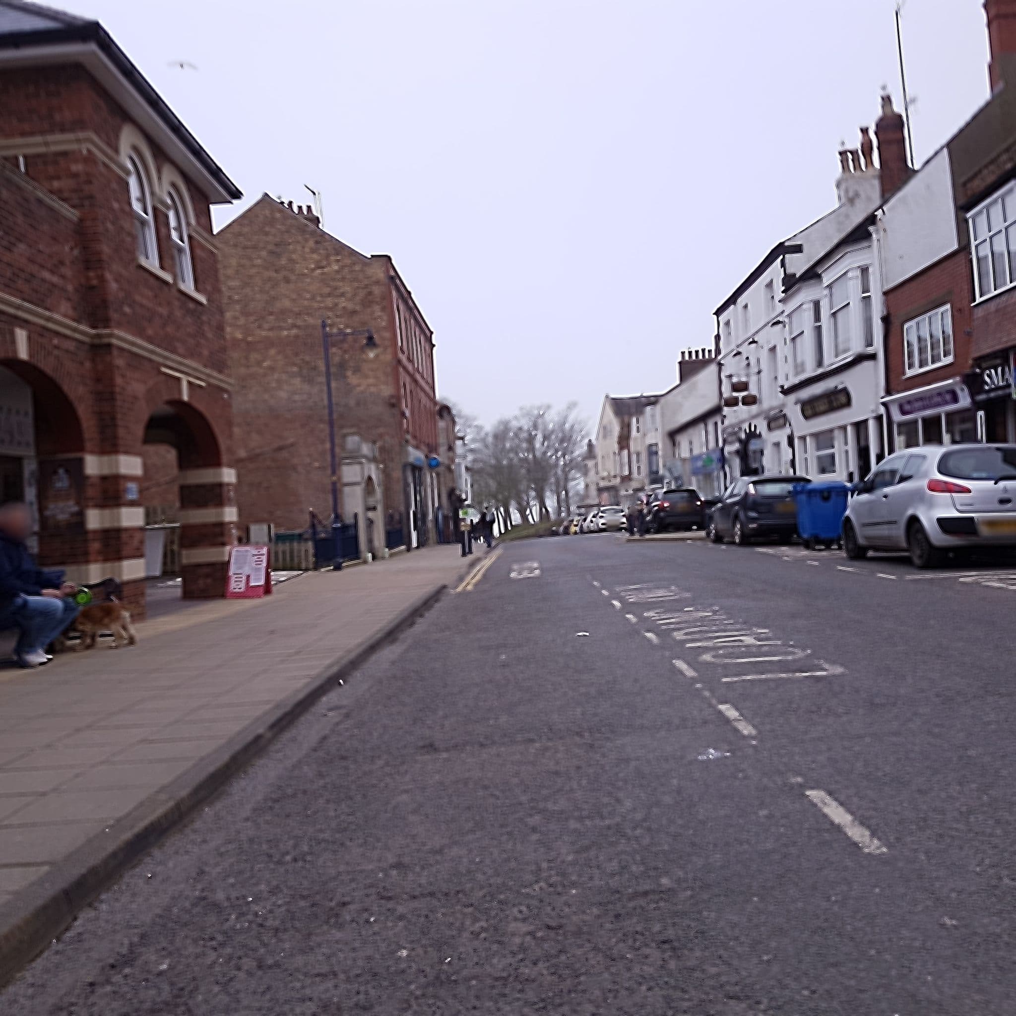 Street view near Three Tuns Hotel, Filey — © cyclestreets (CC BY-SA · Mapillary)