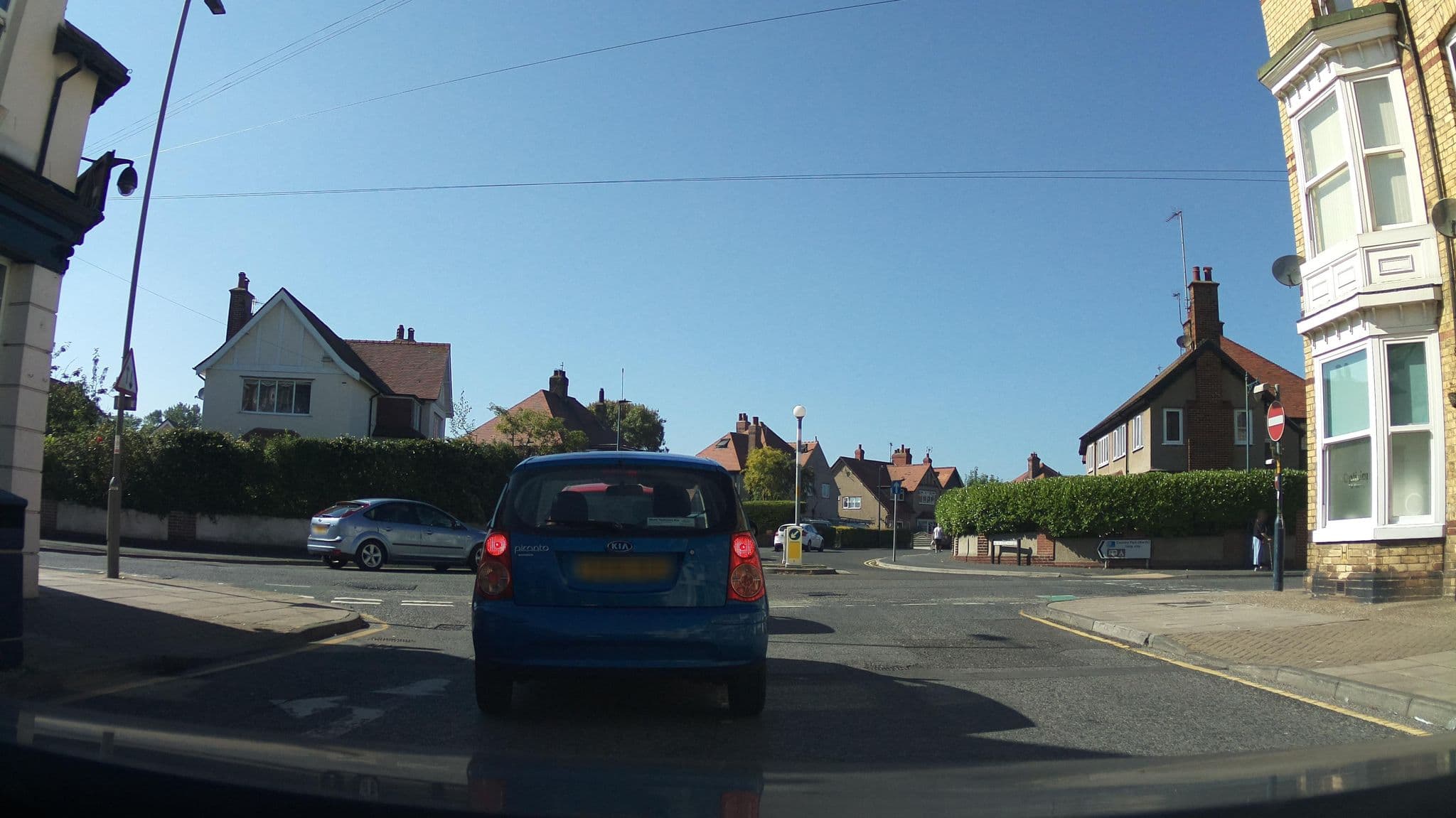 Street view near Filey Grange Guest House, Filey — © southglos (CC BY-SA · Mapillary)