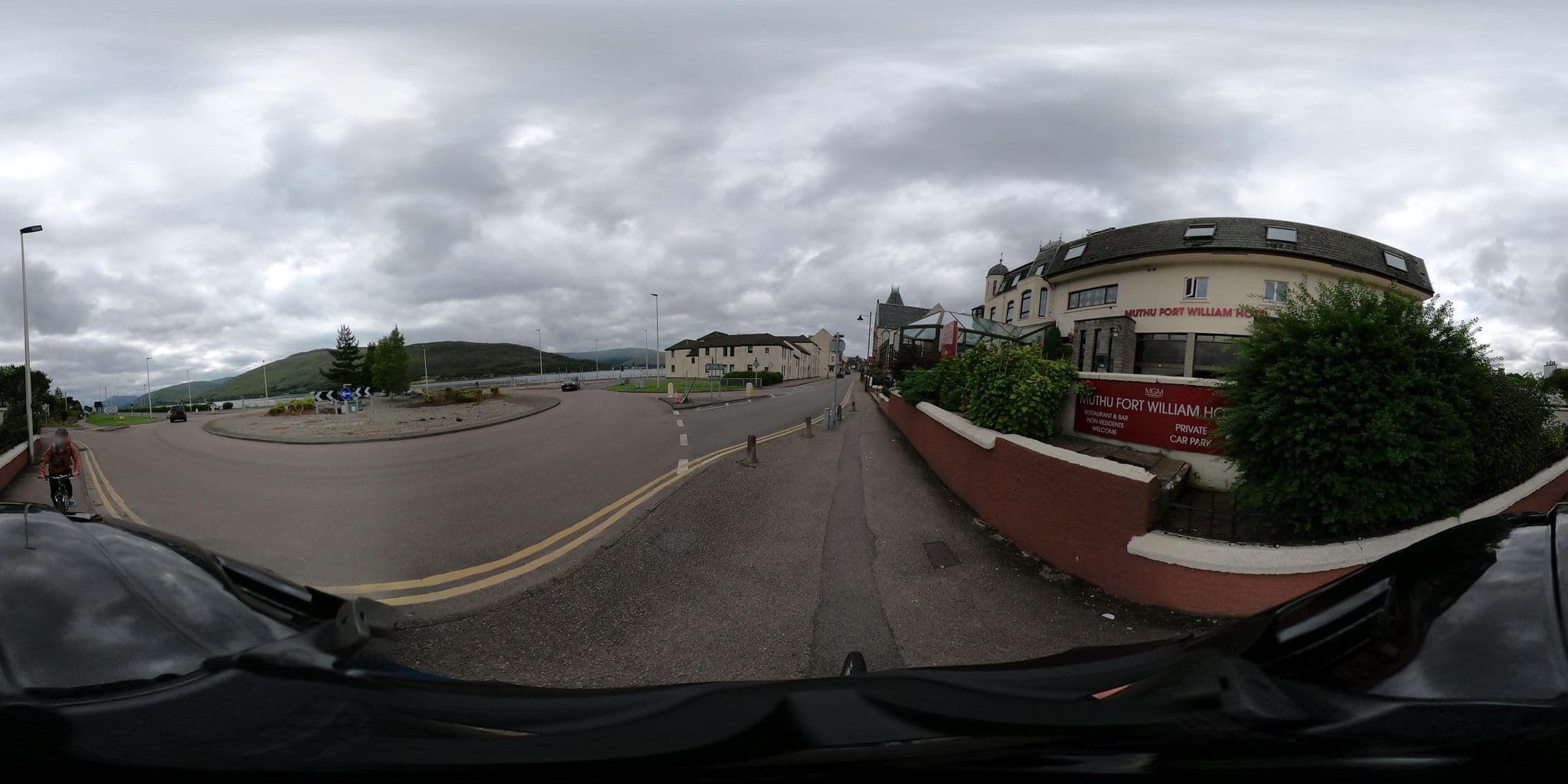 Street view near Muthu Fort William Hotel, Fort William