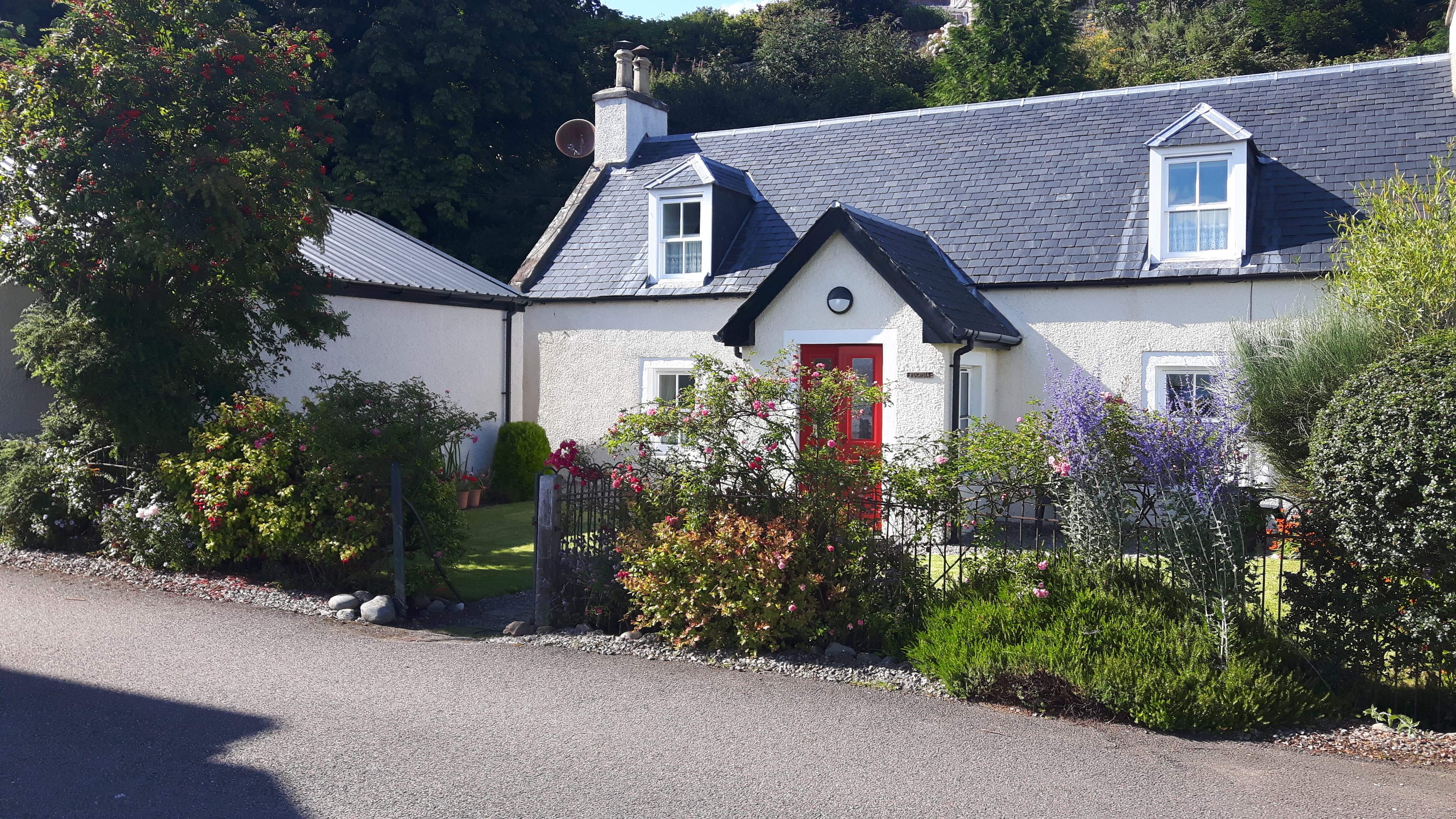 Fuchsia Cottage Fortrose Harbour, Fortrose