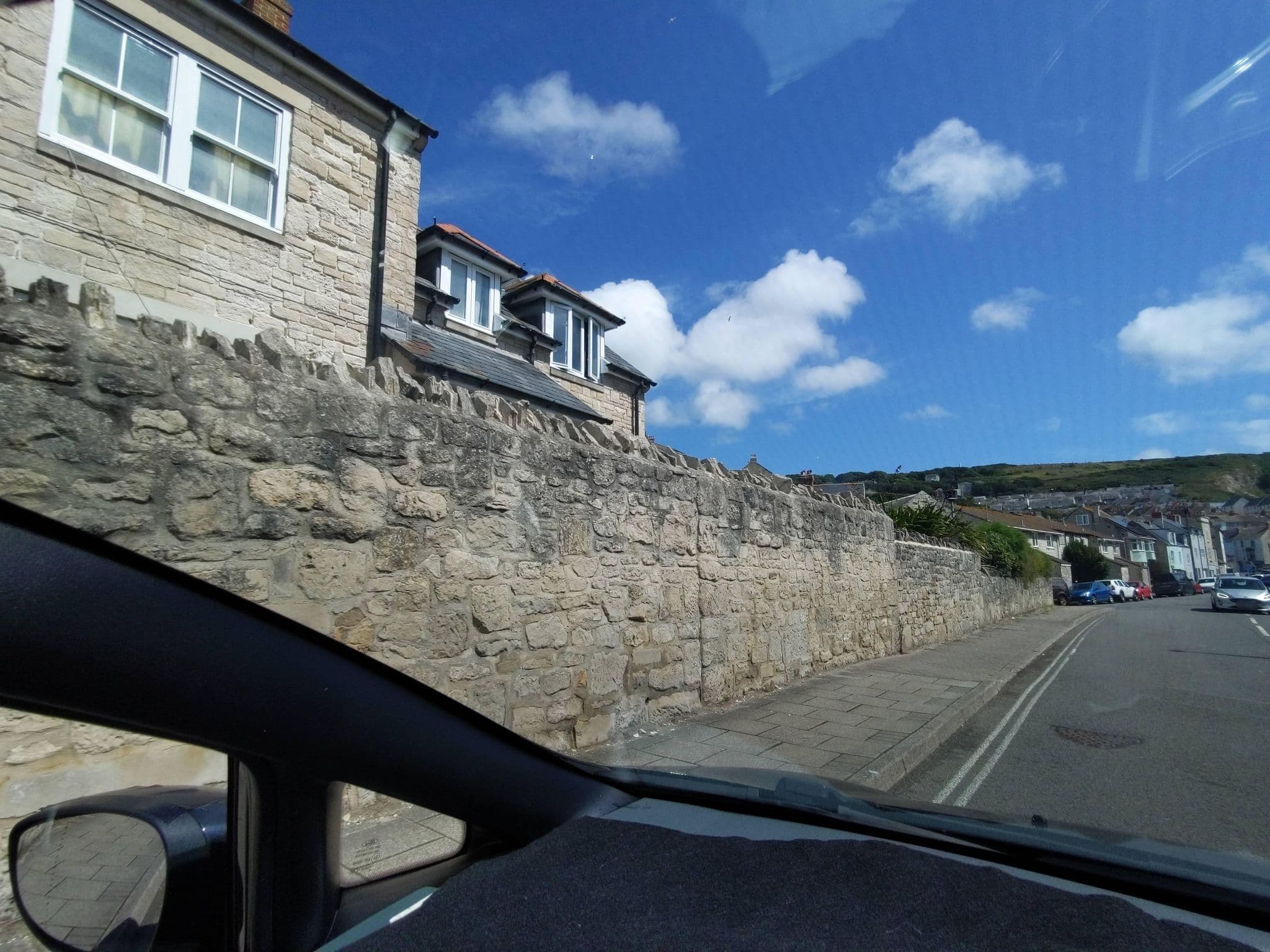Street view near Beach House, Fortuneswell — © WaggyDog (CC BY-SA · Mapillary)