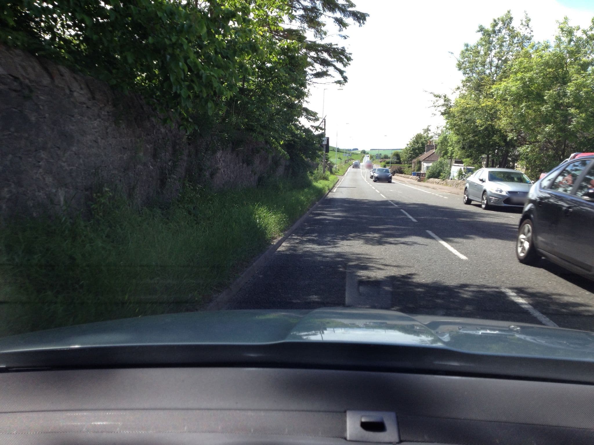 Street view near The Kettlebridge Inn, Bar & Italian Restaurant, Kingskettle — © hobgoblin (CC BY-SA · Mapillary)