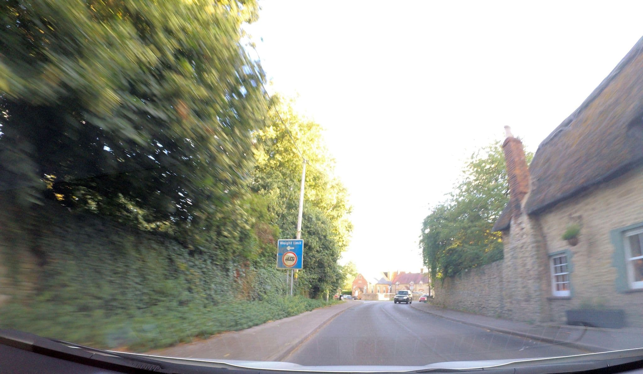 Street view near The Lamb Inn, Garsington — © 4004 (CC BY-SA · Mapillary)