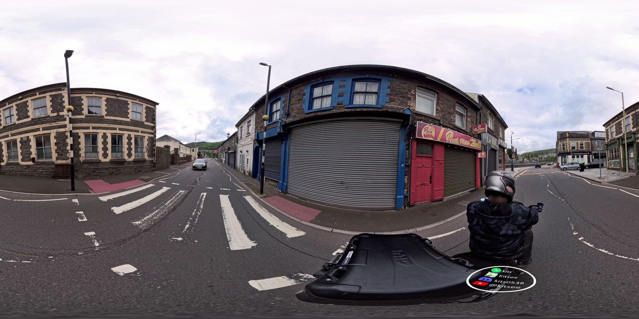 Street view near The Porth Hotel, Tonypandy — © kits (CC BY-SA · Mapillary)