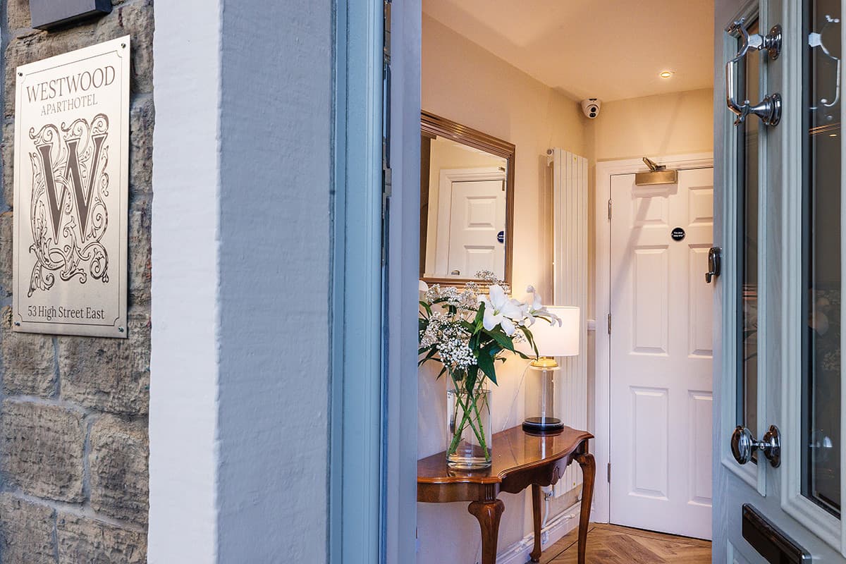 Westwood Aparthotel, Glossop