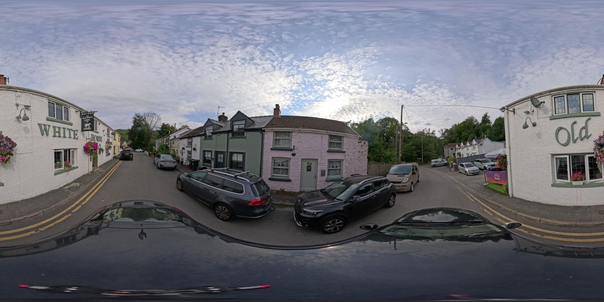 Street view near The Old White Horse Inn, Glyn-neath — © MarksMap (CC BY-SA · Mapillary)