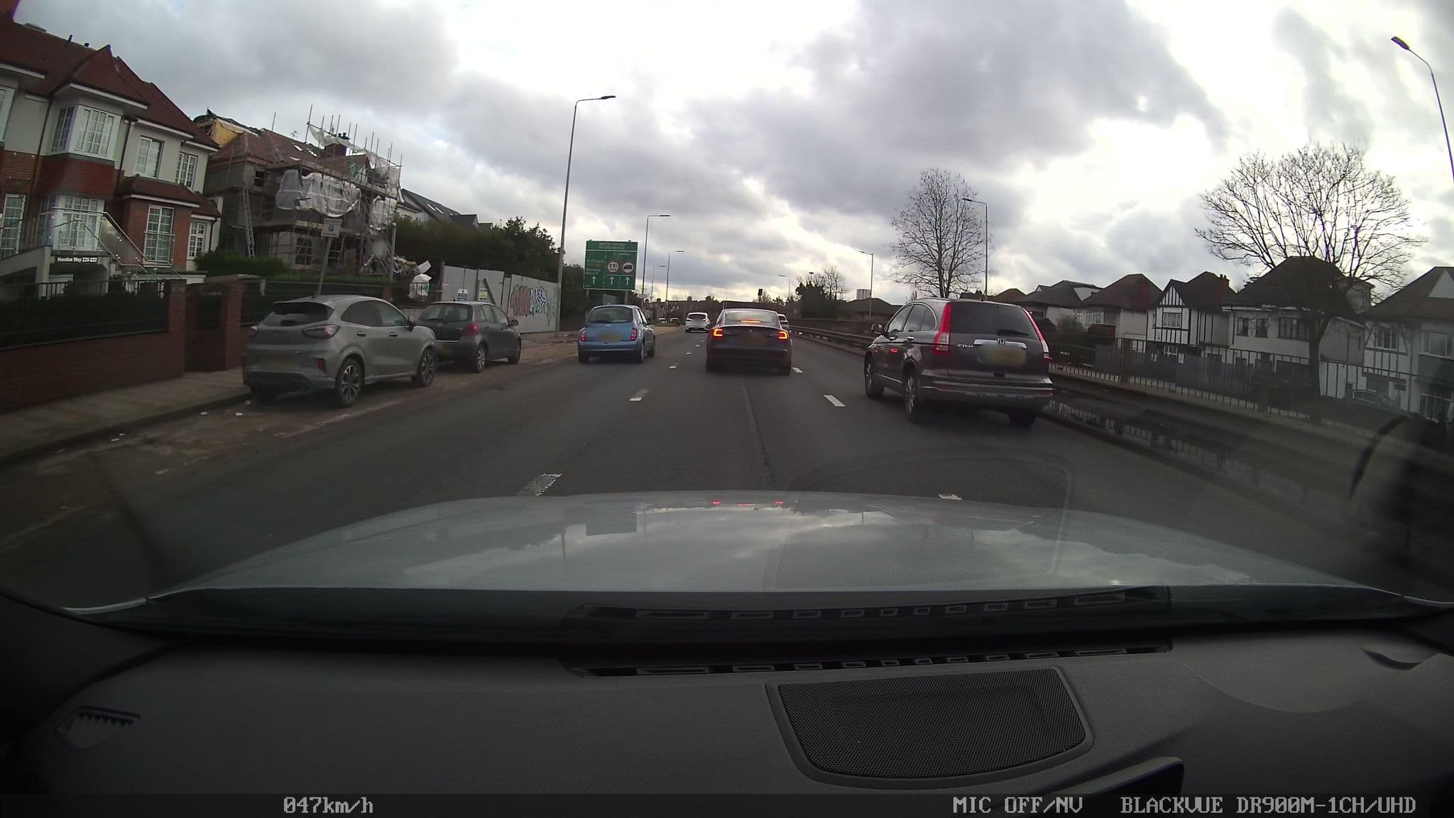 Street view near The Hide London, Golders Green — © Semir_Mapillary (CC BY-SA · Mapillary)