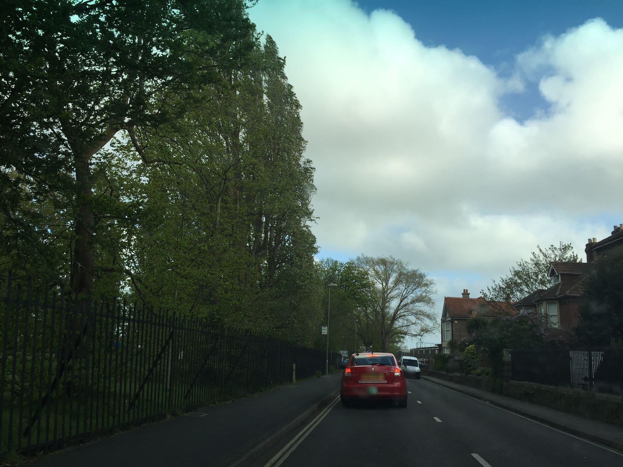 Street view near Acorn Lodge Guest House, Gosport — © benscottrobinson (CC BY-SA · Mapillary)