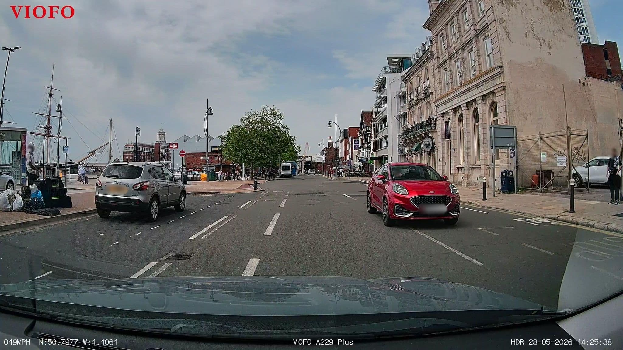 Street view near The Lady Hamilton, Portsmouth — © RyanBush (CC BY-SA · Mapillary)