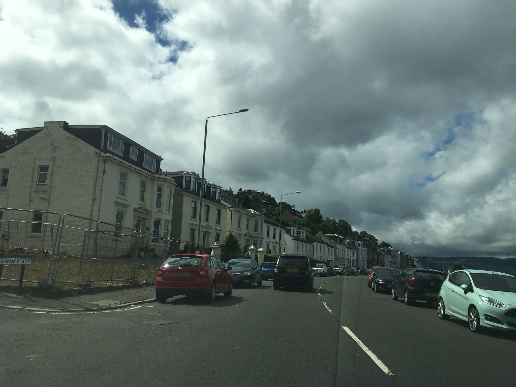 Street view near Spinnakers Hotel, Gourock — © ccbb7766 (CC BY-SA · Mapillary)