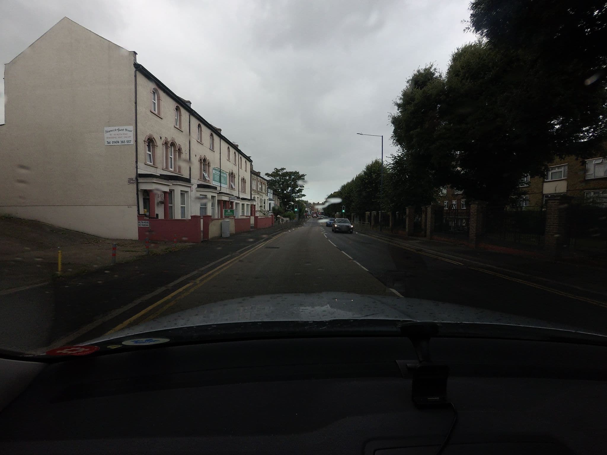 Street view near Shamrock Guest House, Gravesend — © tallguy (CC BY-SA · Mapillary)