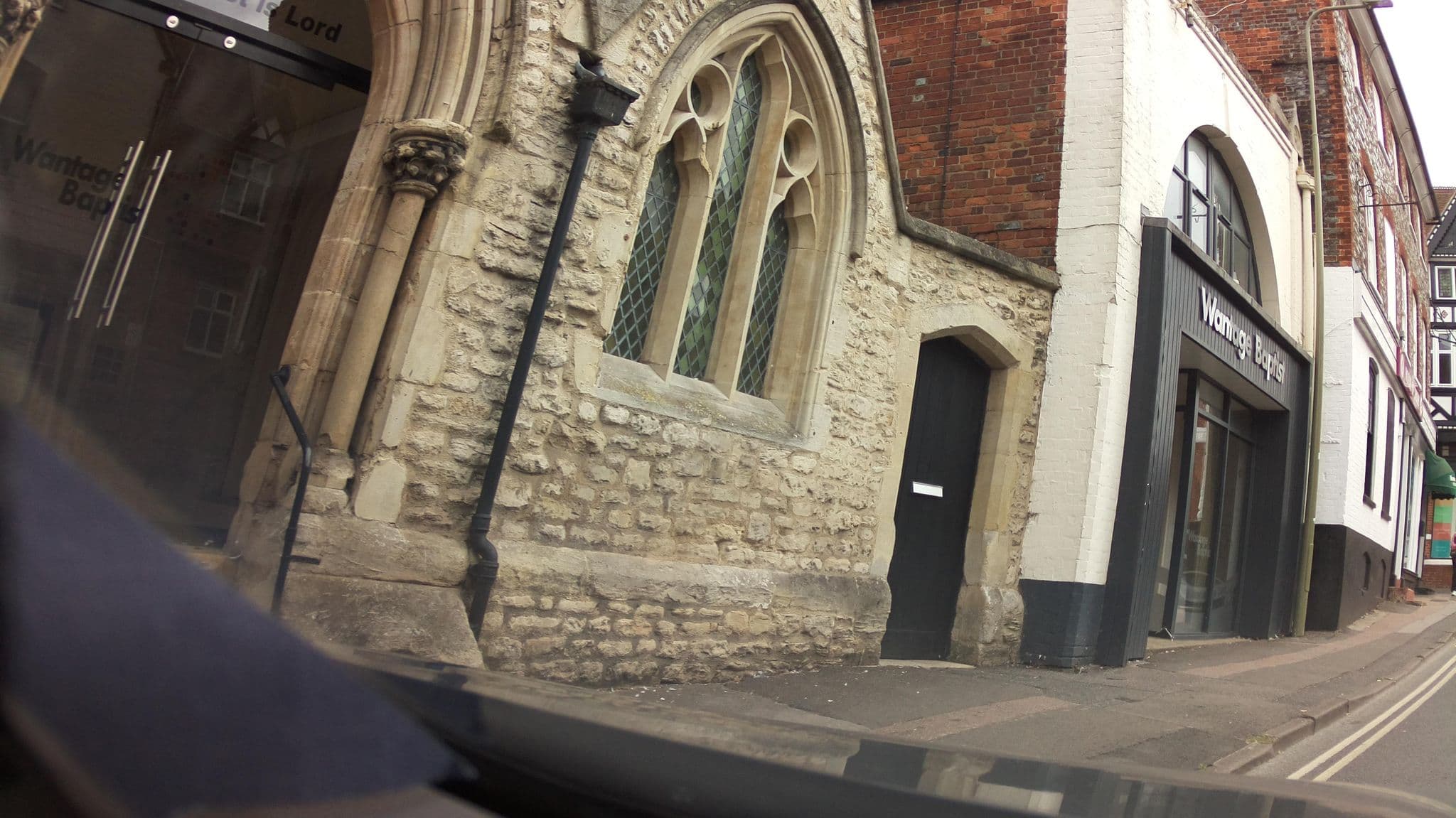Street view near The Bell Inn, Wantage — © southglos (CC BY-SA · Mapillary)