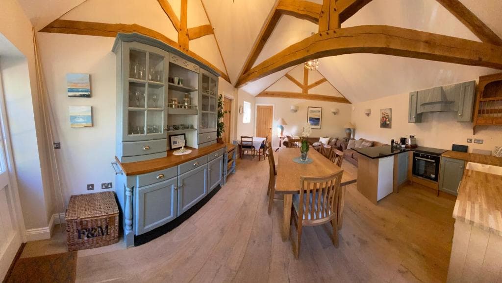 The Stables, Hanslope
