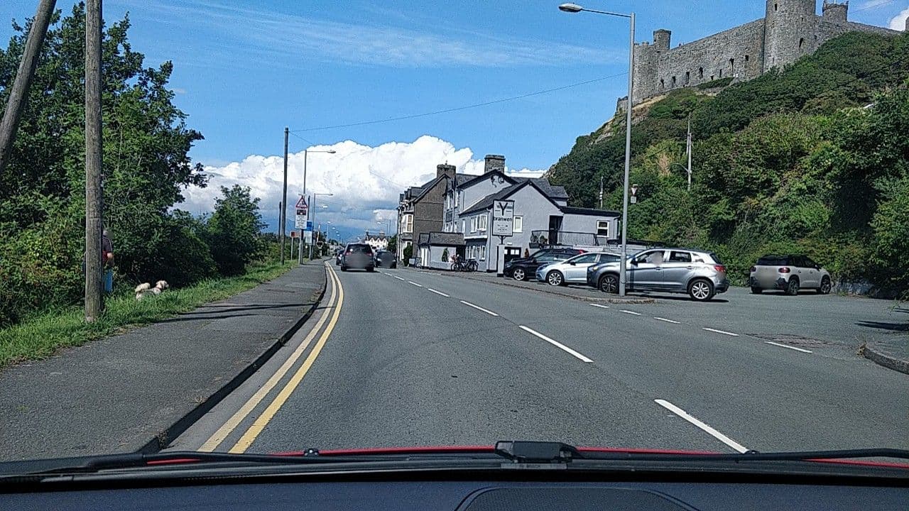 Street view near Y Branwen Hotel - Adults Only and Dog Friendly, Harlech — © davidsong (CC BY-SA · Mapillary)