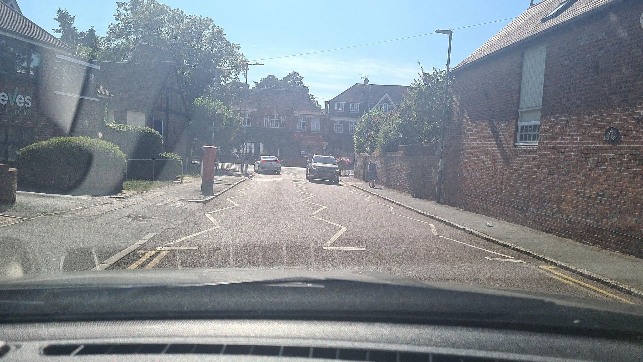 Street view near Harpenden House Apartment 2 quality at its best!, Harpenden — © mappo2 (CC BY-SA · Mapillary)