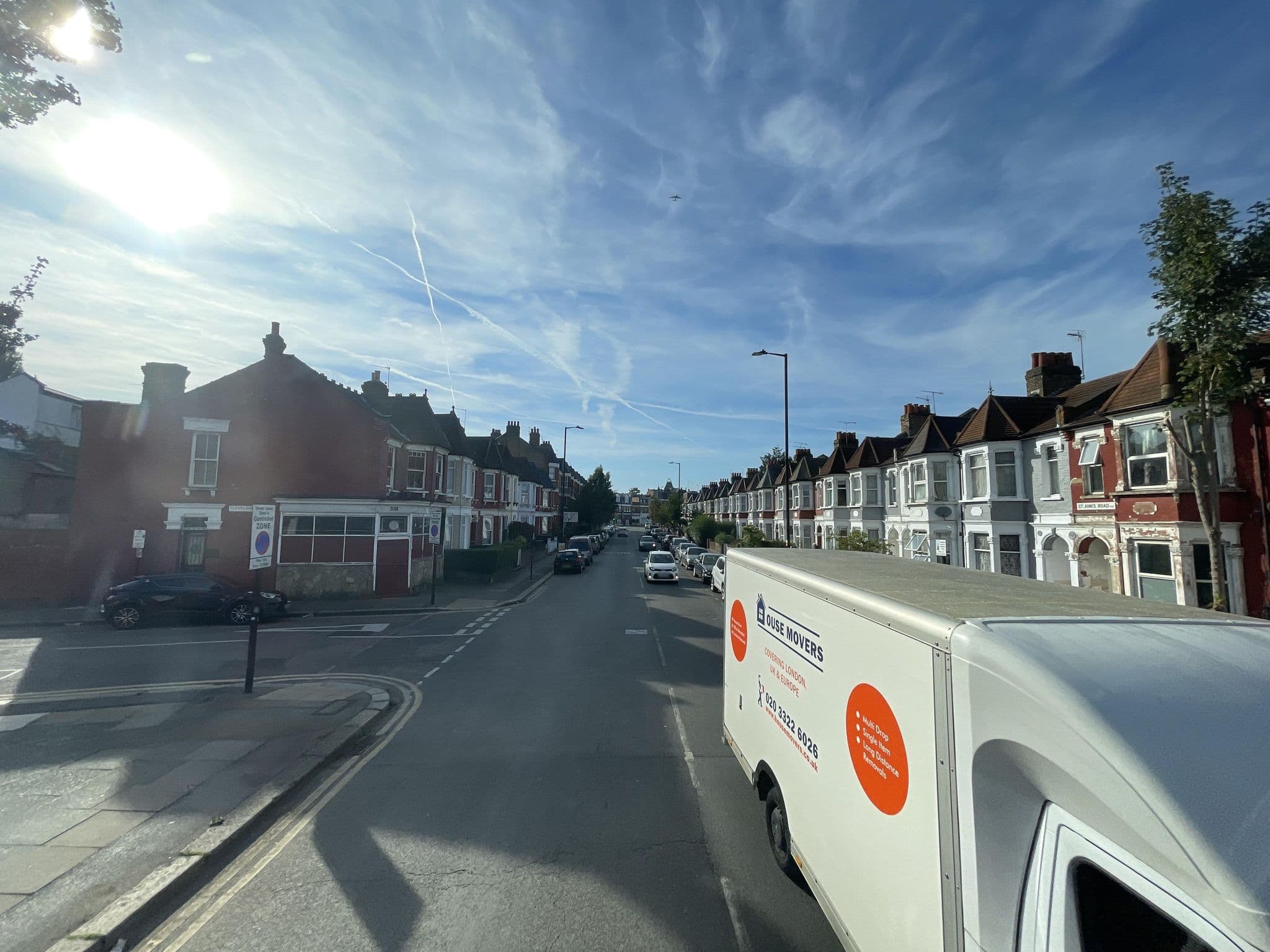 Street view near Hotel, Harringay — © gness (CC BY-SA · Mapillary)