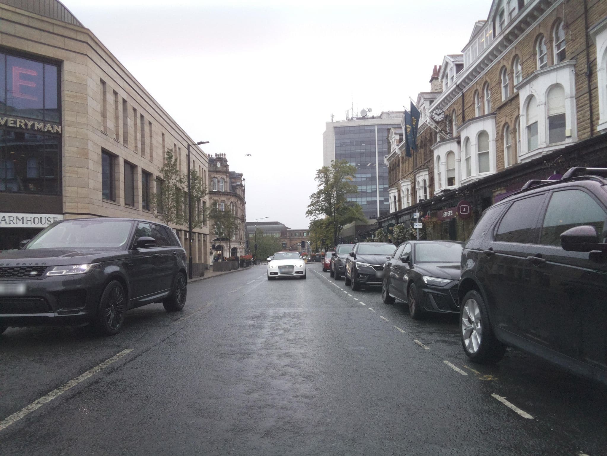 Street view near The Phoenix Rooms, Harrogate — © southglos (CC BY-SA · Mapillary)
