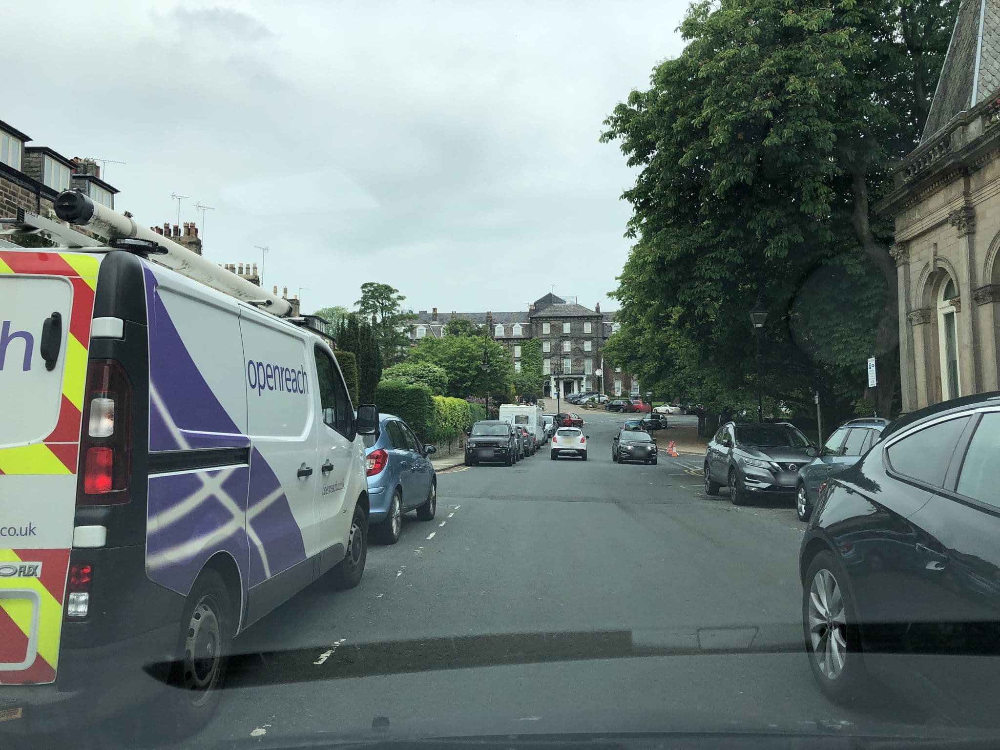 Street view near Studley Hotel, Harrogate — © locator (CC BY-SA · Mapillary)