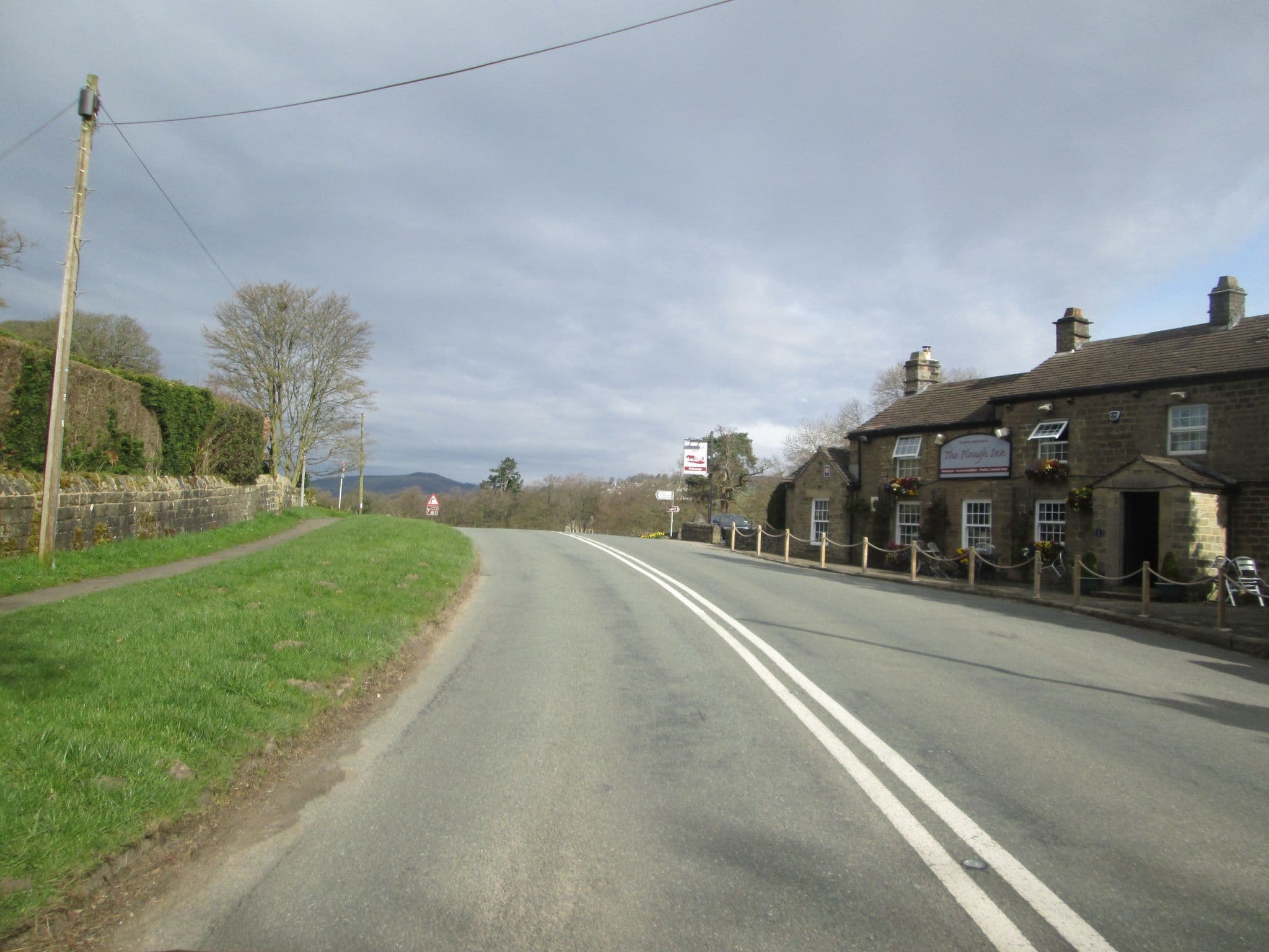 Street view near The Plough Inn, Hathersage — © dudone (CC BY-SA · Mapillary)