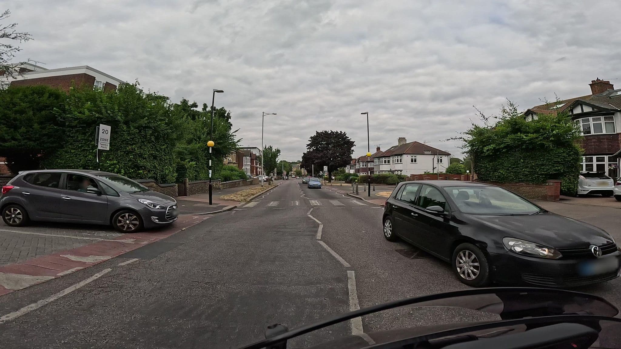 Street view near Amazing London Woodford, Snaresbrook — © wasd42 (CC BY-SA · Mapillary)