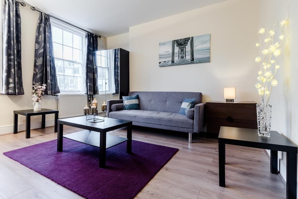 OYO Home Kings Cross-St Pancras 2 bedroom, King's Cross