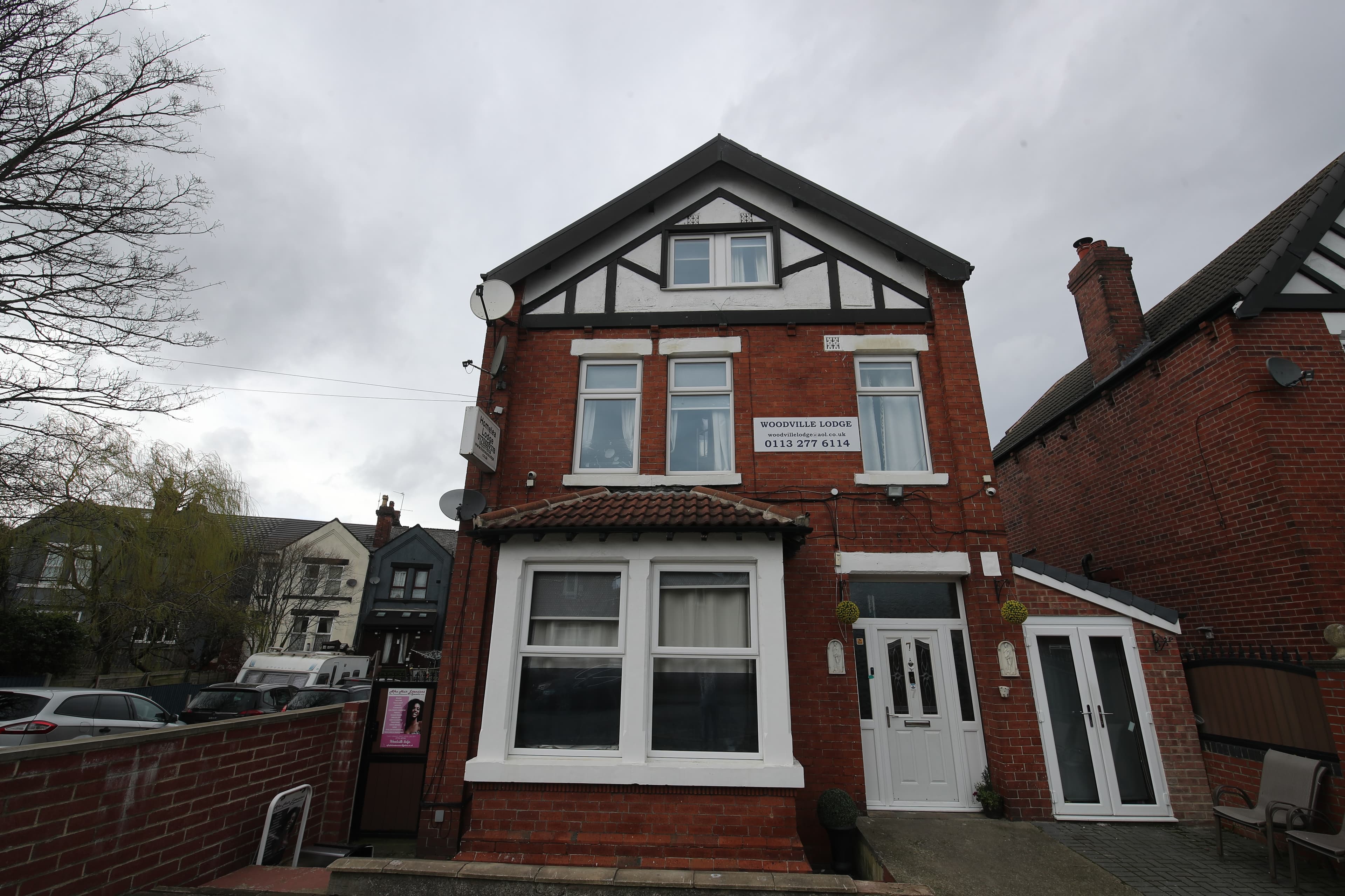 Woodville Lodge Leeds Free Parking Direct Bus to City Centre, Holbeck