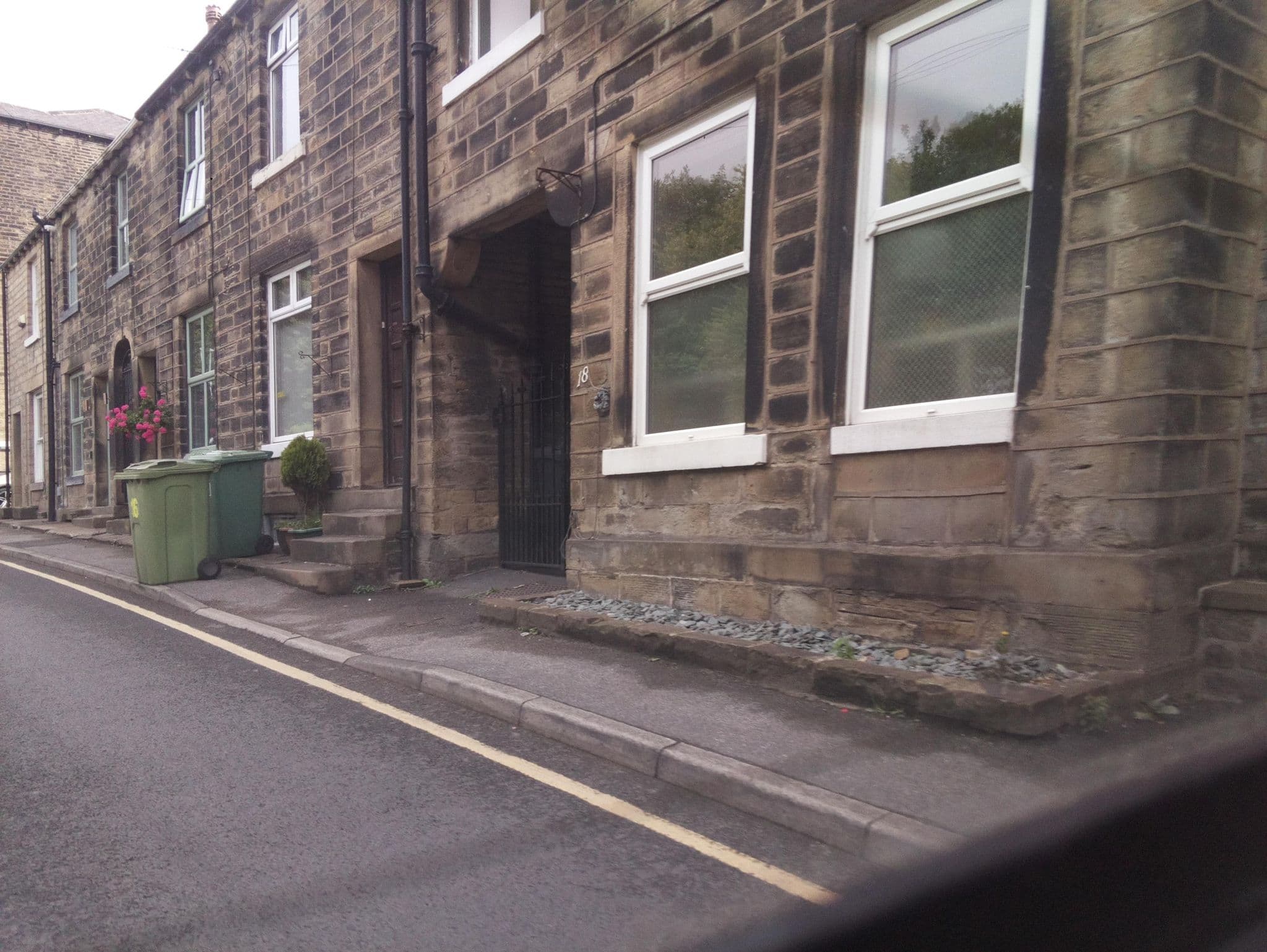 Street view near Cottage in Holmfirth Centre - Entire Place, Holmfirth — © southglos (CC BY-SA · Mapillary)