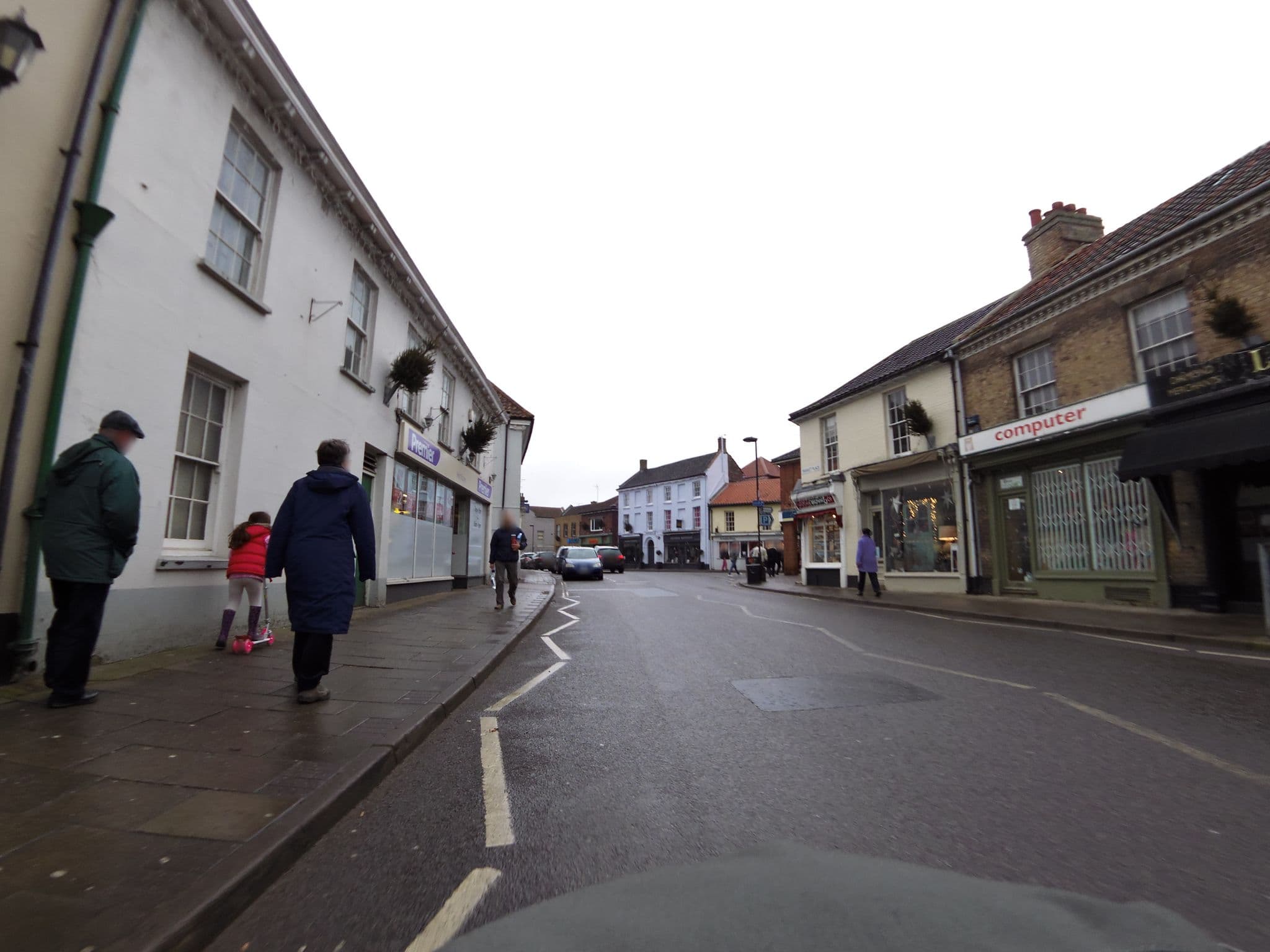 Street view near The Feathers, Holt — © smsm1 (CC BY-SA · Mapillary)