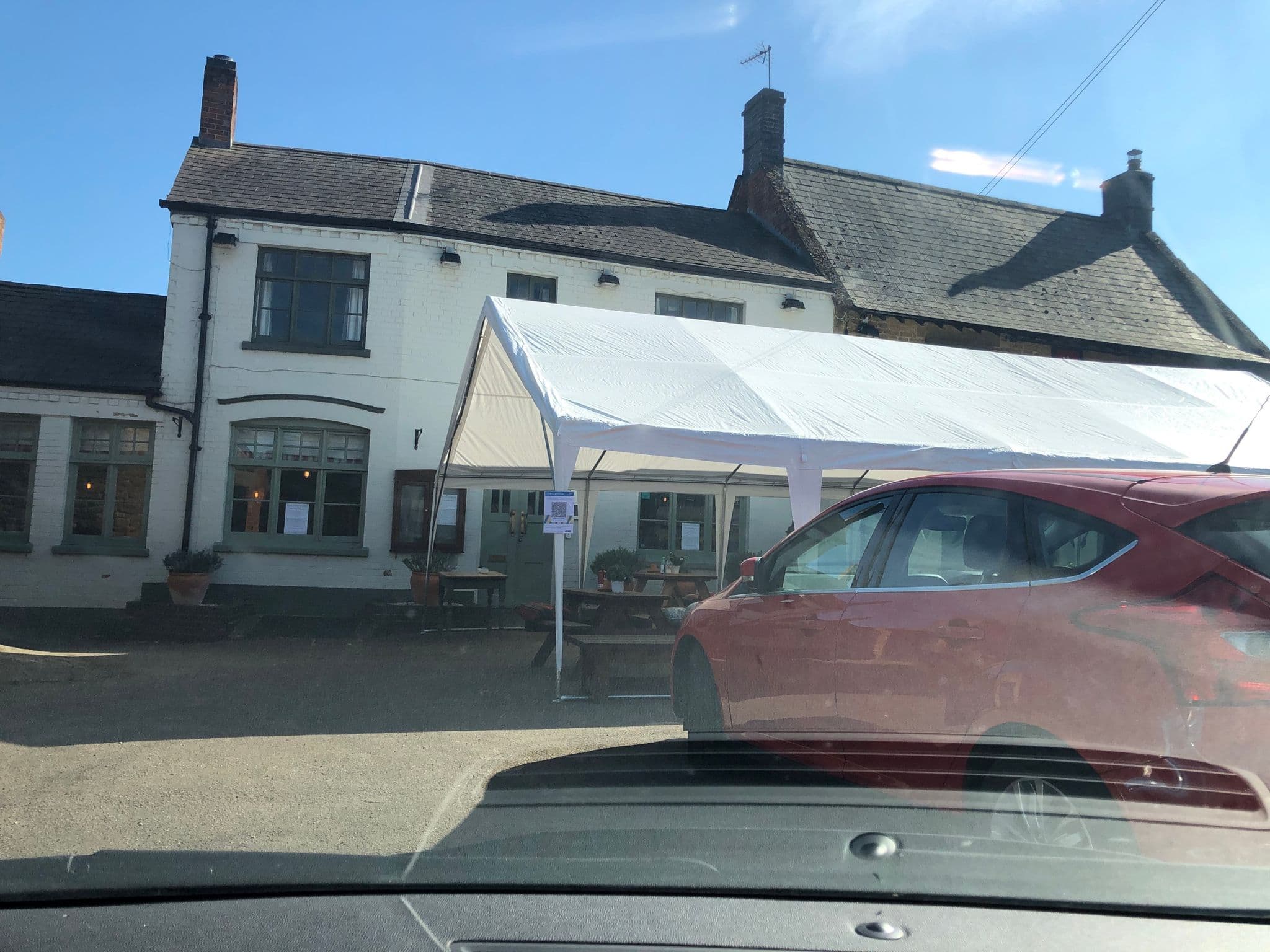 Street view near The Sun Inn, Hook Norton — © laye (CC BY-SA · Mapillary)