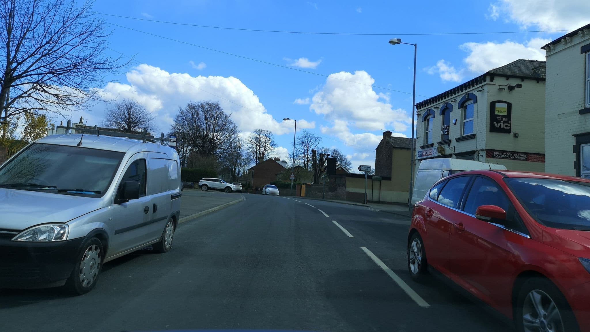 Street view near The Victoria Bar & Hotel, Horbury — © cuttlebug (CC BY-SA · Mapillary)
