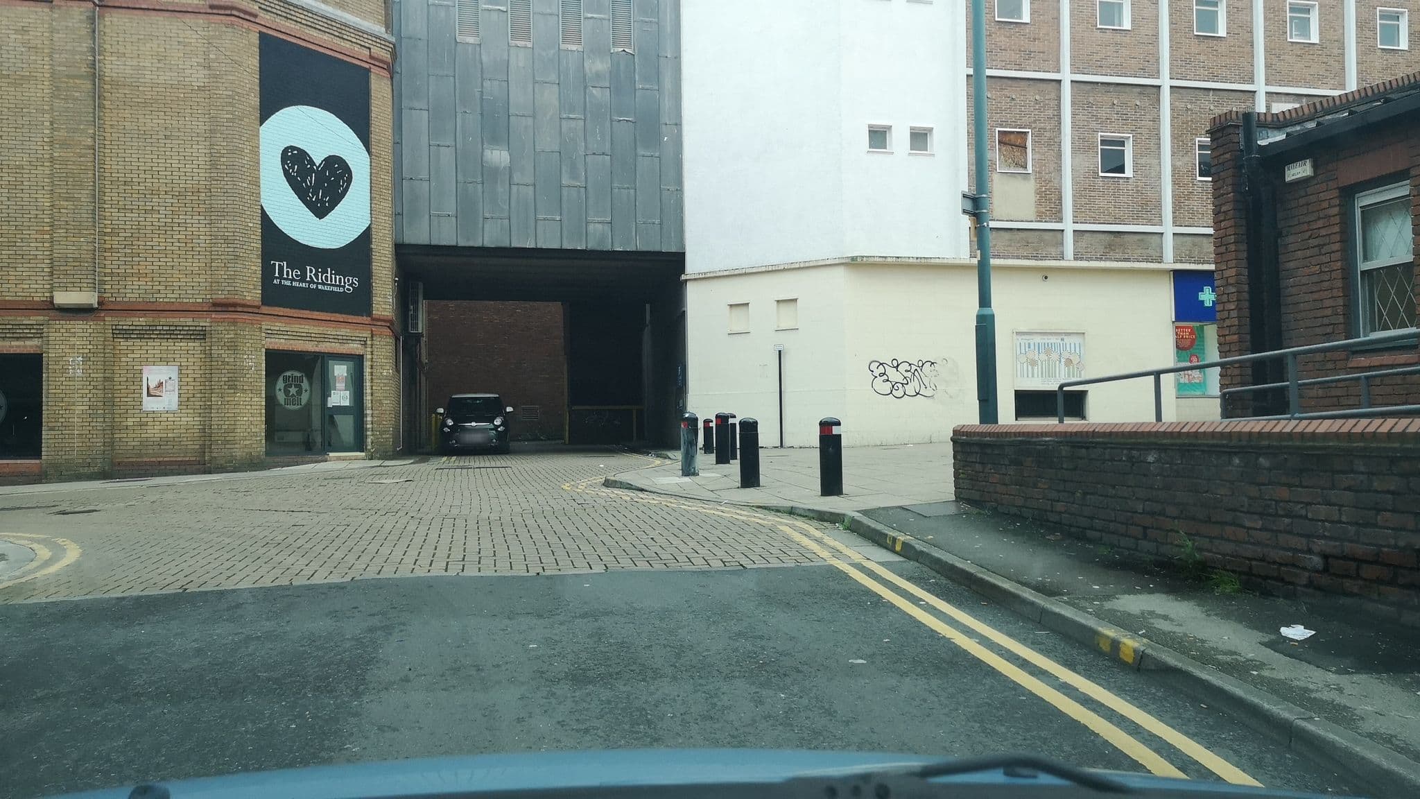 Street view near Boots Wakefield ilodge Hotel Lower Warrengate Wakefield WF1 1SA . No, Wakefield — © cuttlebug (CC BY-SA · Mapillary)
