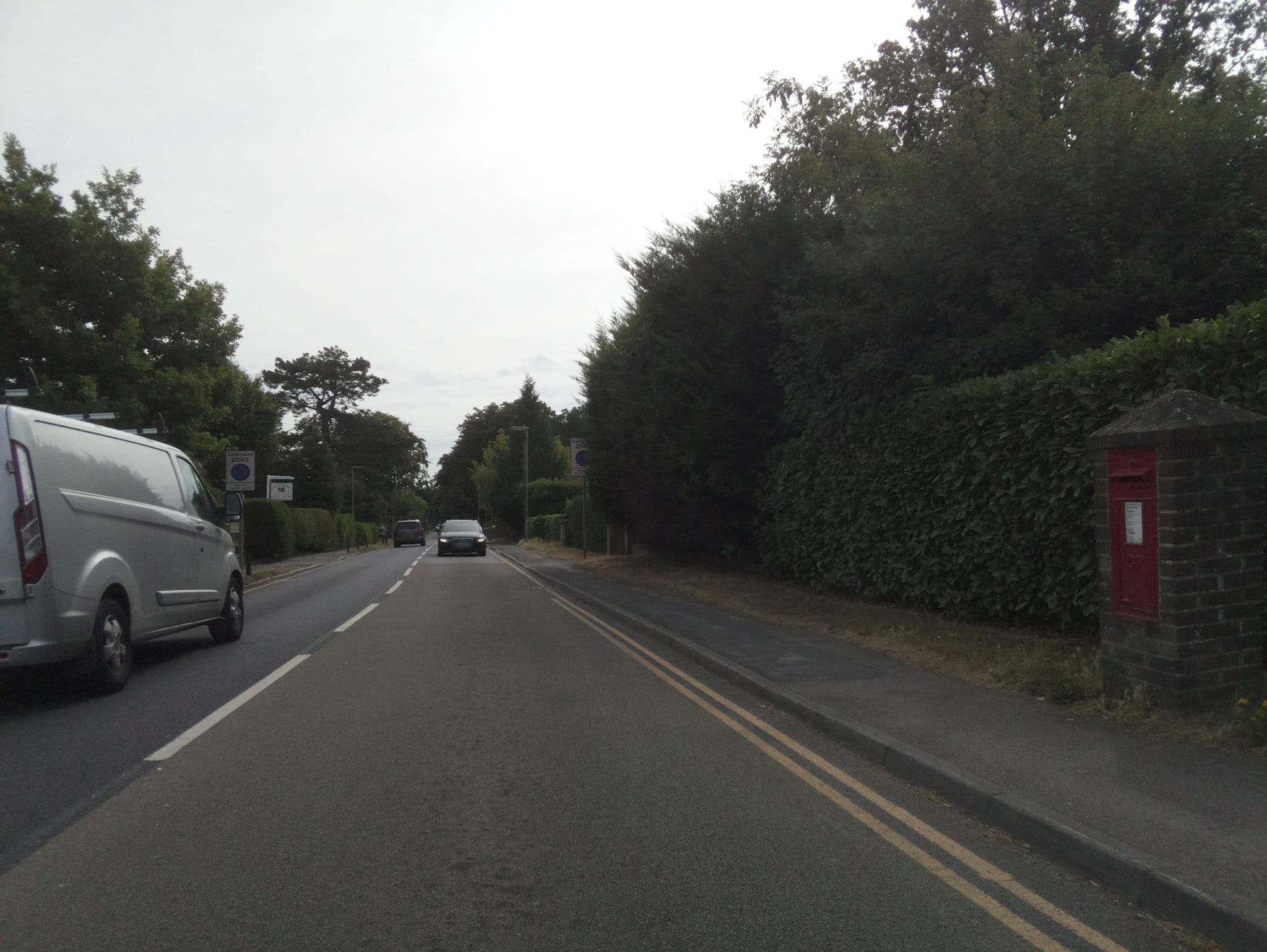 Street view near Horley, Horley — © southglos (CC BY-SA · Mapillary)
