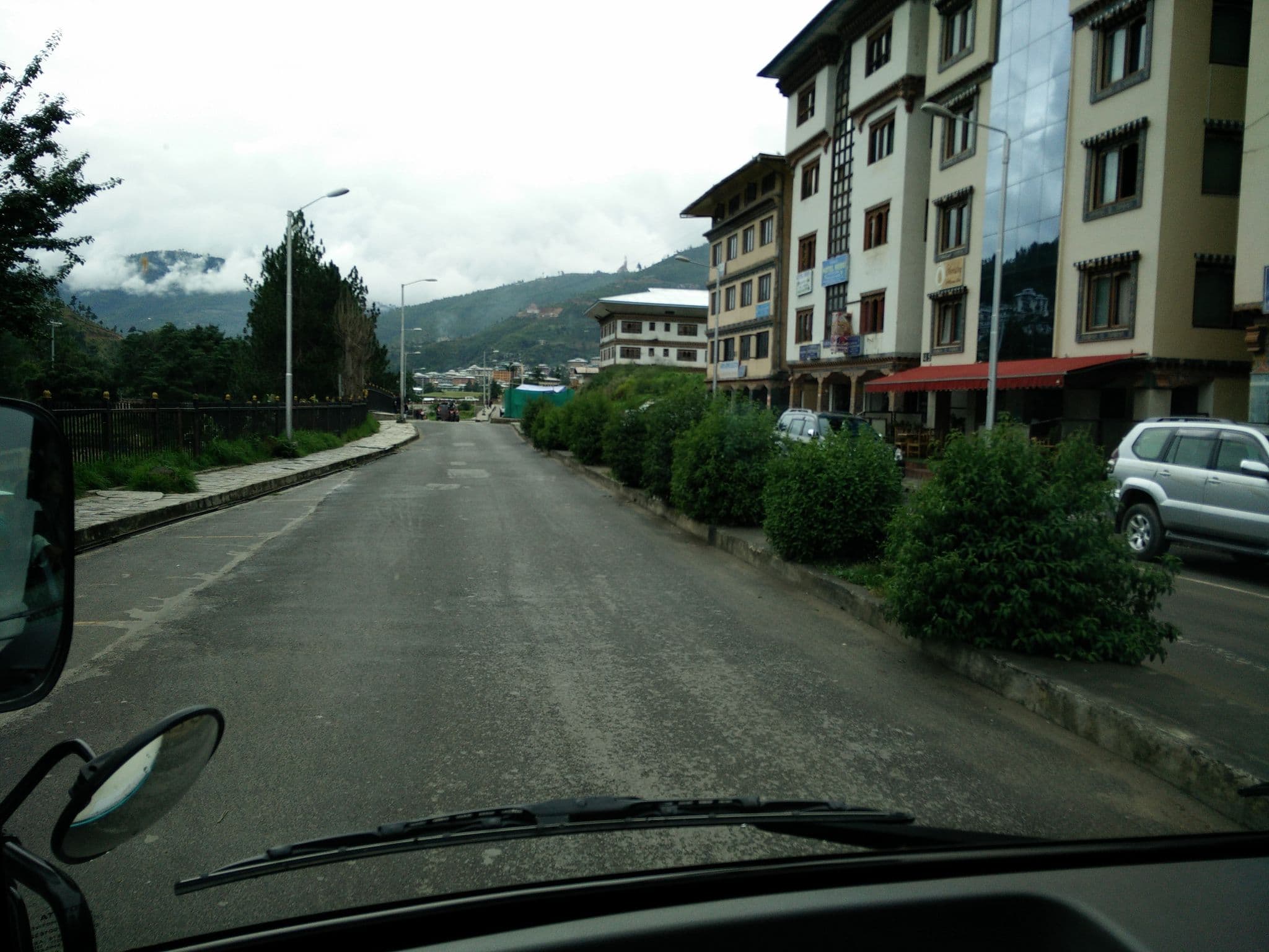 Street view near Hotel Kisa, Thimphu
