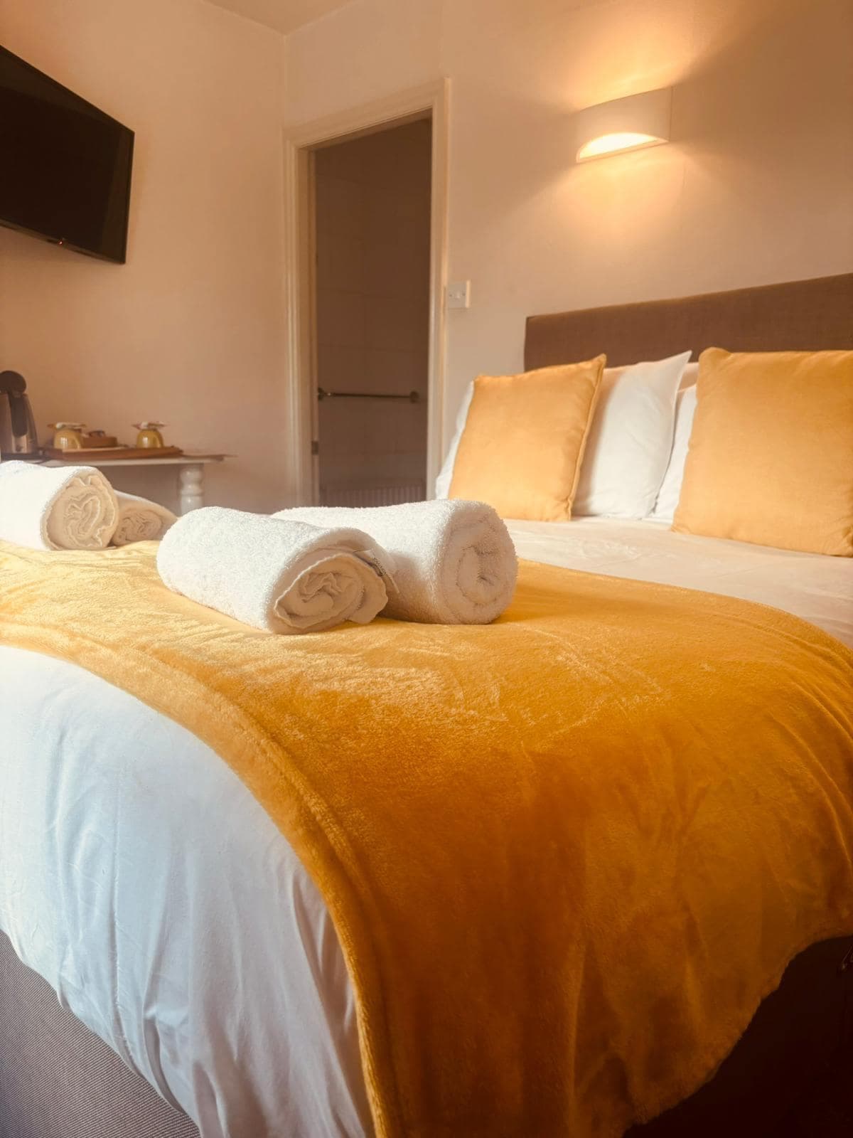 OYO The Croppers Arms, Huddersfield