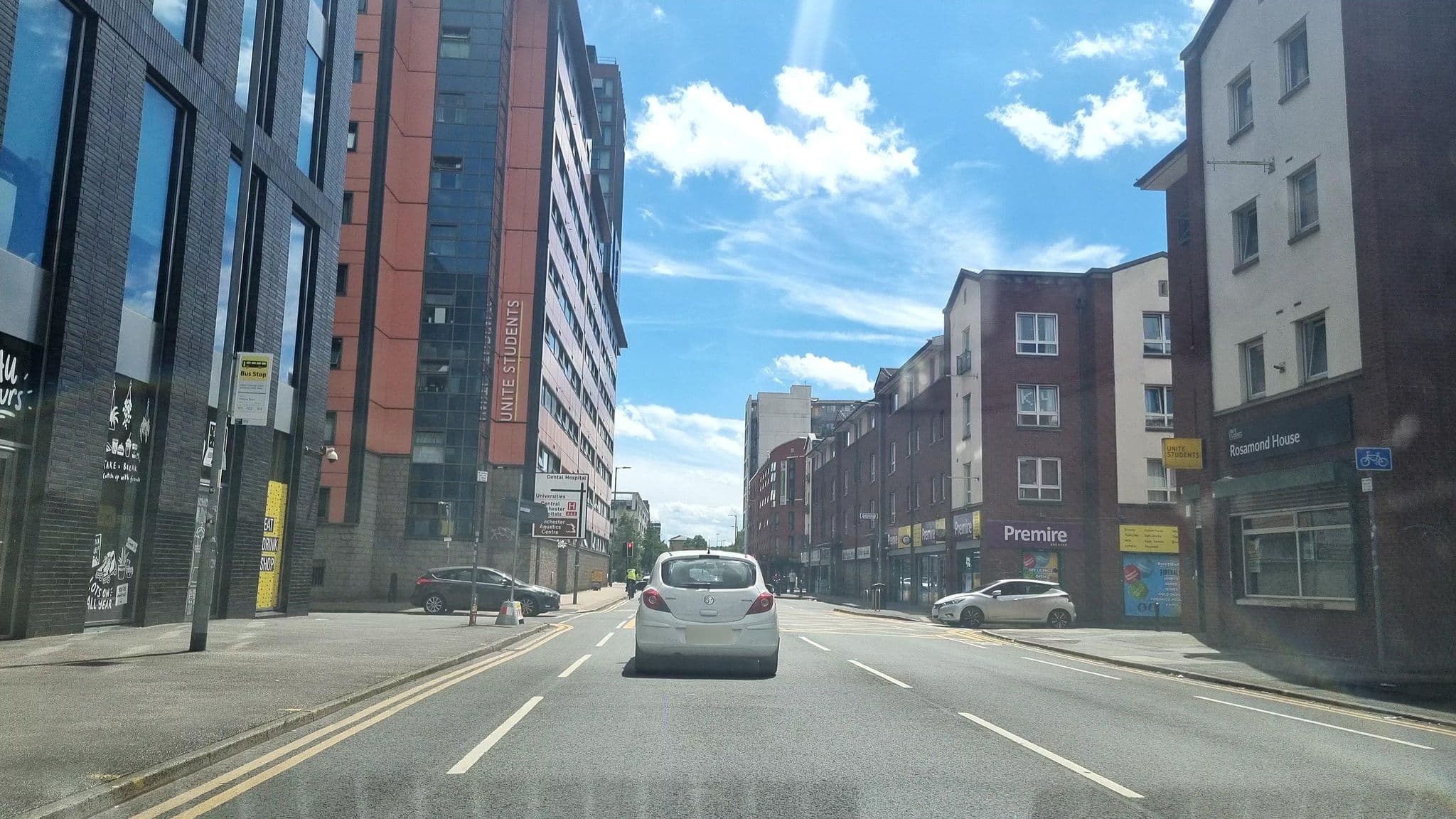 Street view near Harmony Heights Hotel, Hulme — © mappo2 (CC BY-SA · Mapillary)
