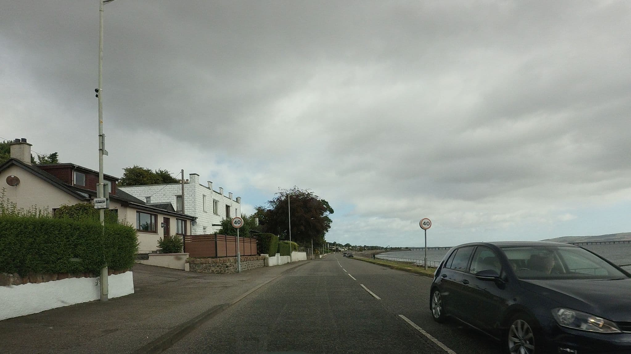 Street view near Foxes Hotel, Invergordon — © hobgoblin (CC BY-SA · Mapillary)