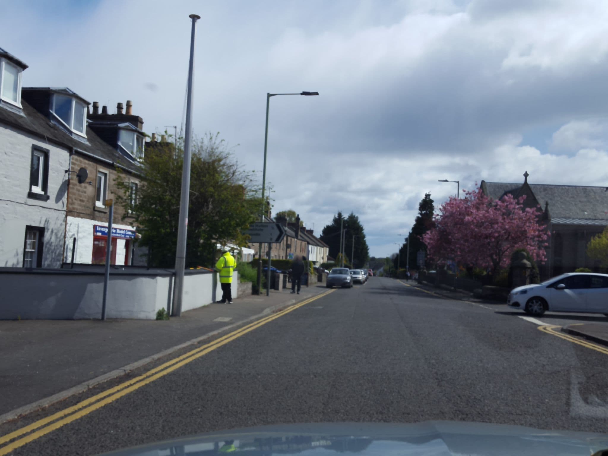 Street view near Invergowrie Inn, Invergowrie — © hobgoblin (CC BY-SA · Mapillary)