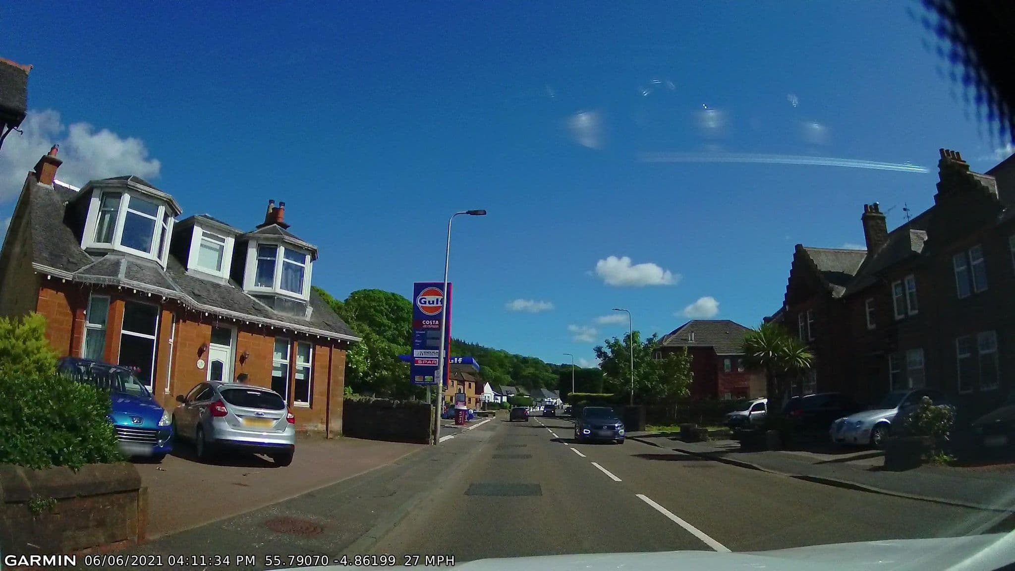Street view near Dawn Break Guest House, Largs — © gmc (CC BY-SA · Mapillary)