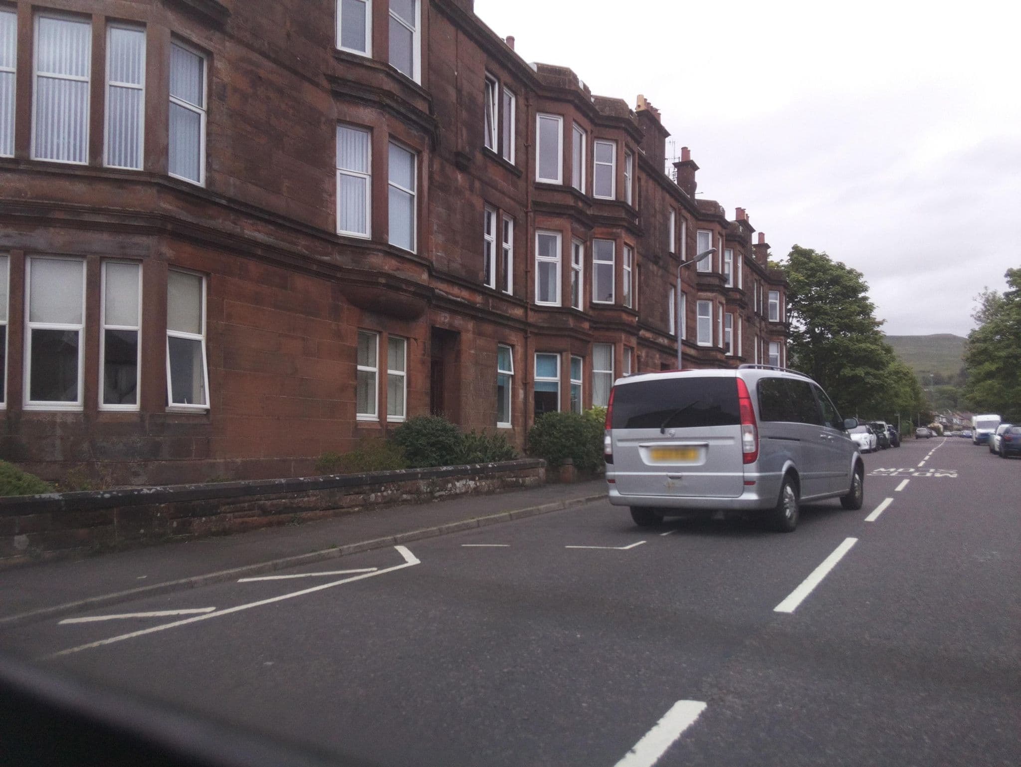Street view near Rutland Guest House, Largs — © southglos (CC BY-SA · Mapillary)