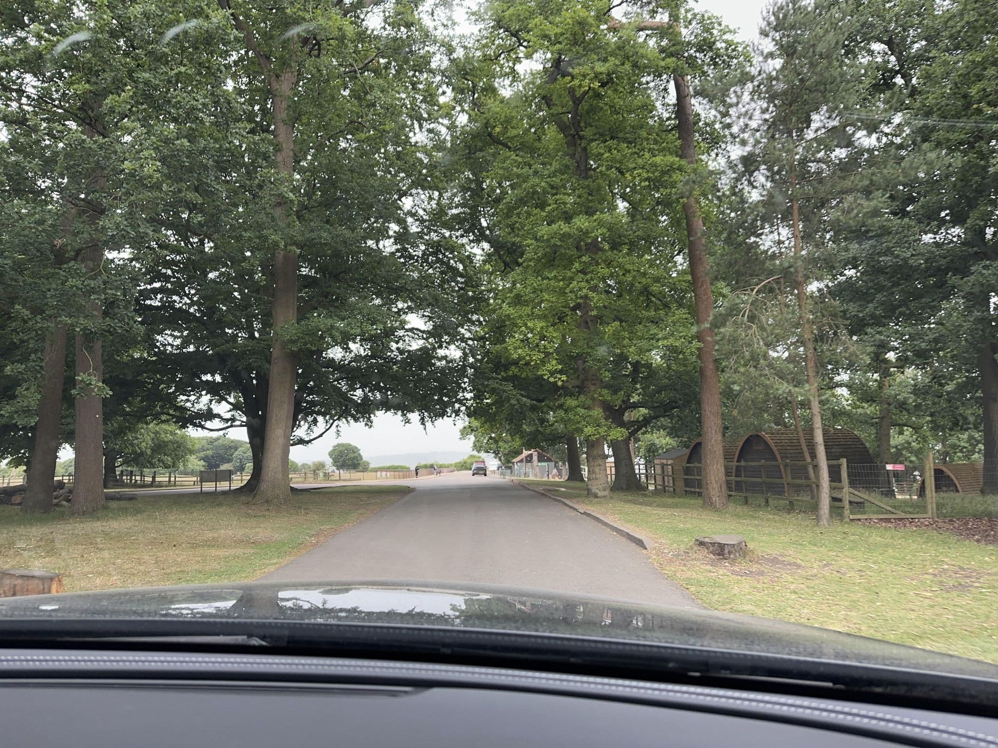 Street view near Lookout Lodge- Whipsnade Zoo, Kensworth — © wasd42 (CC BY-SA · Mapillary)