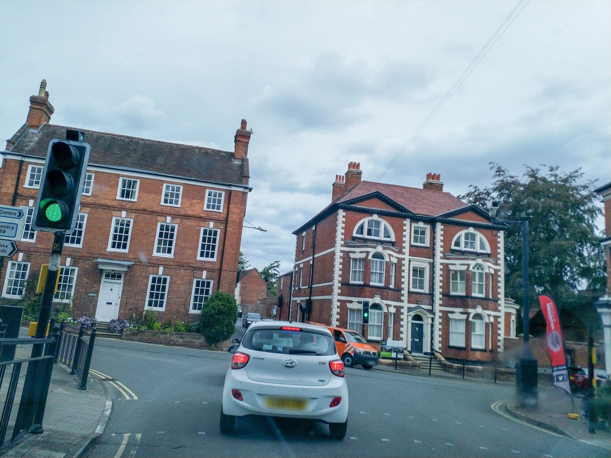 Street view near Abbeyfields Hotel, Kenilworth — © laye (CC BY-SA · Mapillary)
