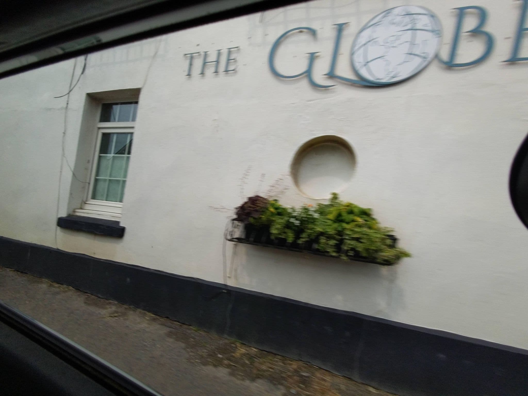 Street view near The Globe Inn, Kingsbridge — © WaggyDog (CC BY-SA · Mapillary)