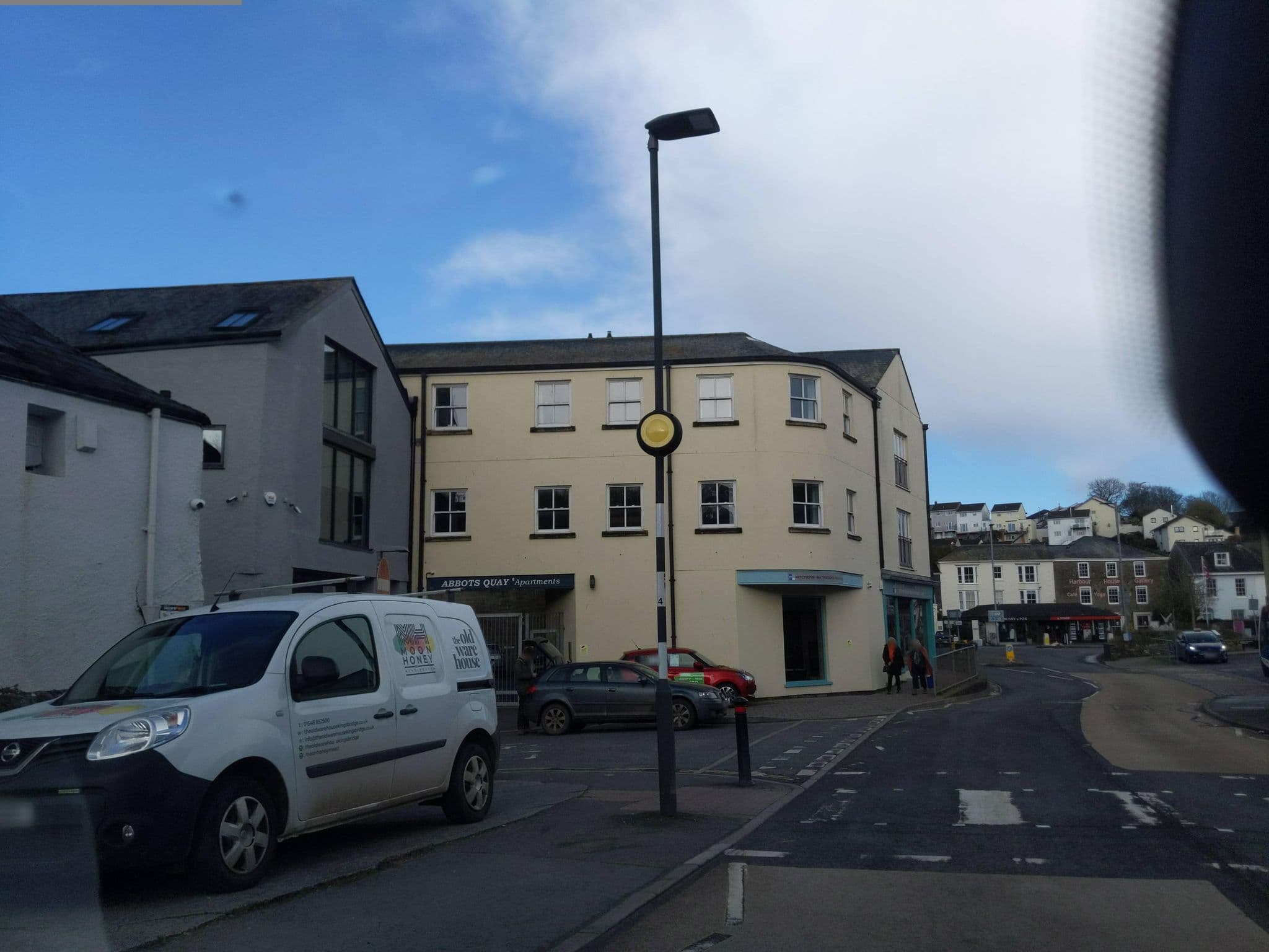 Street view near Victoria Lodge, Kingsbridge — © WaggyDog (CC BY-SA · Mapillary)