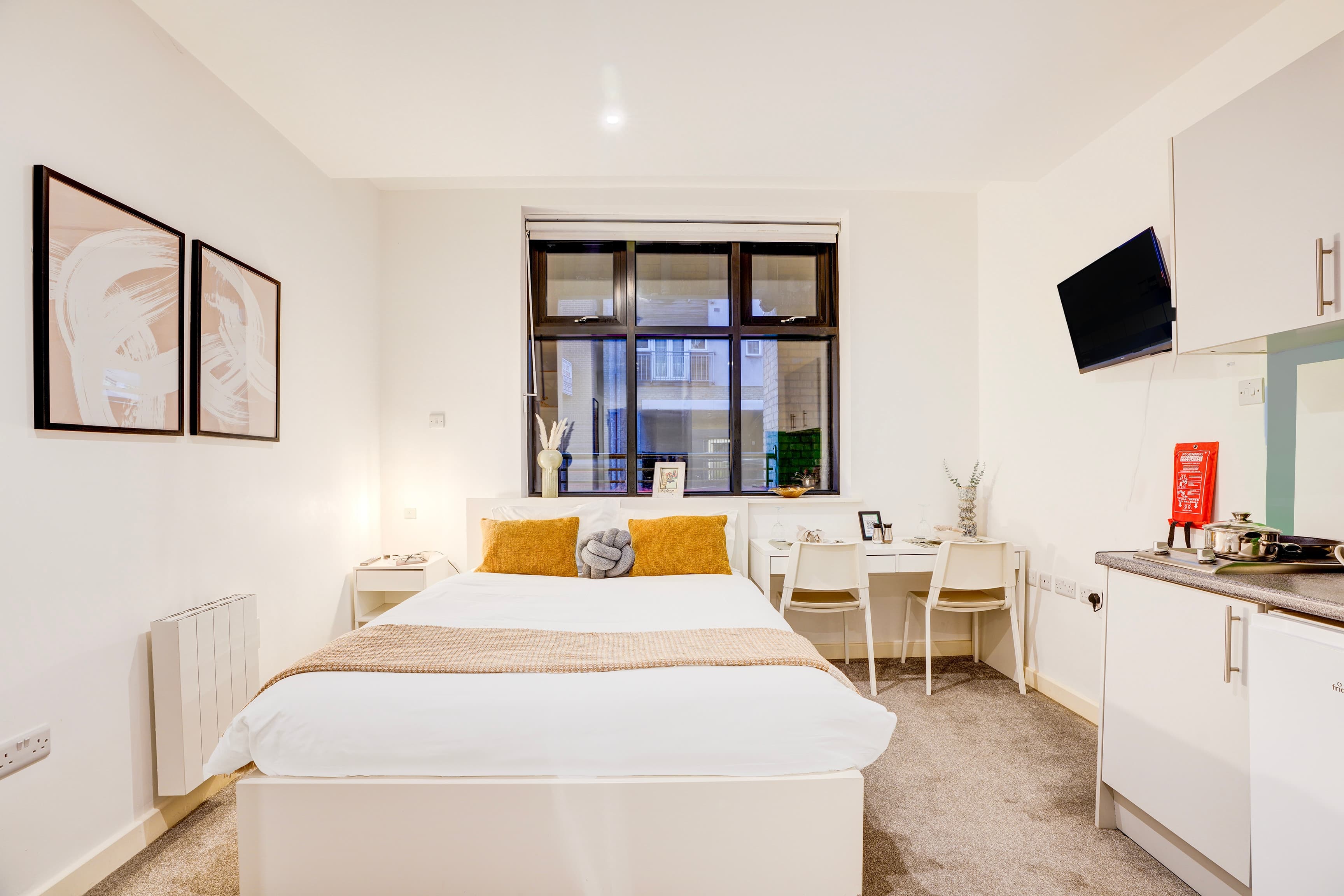 Dancenter Kitchenette Suites Richmond Park London, Norbiton