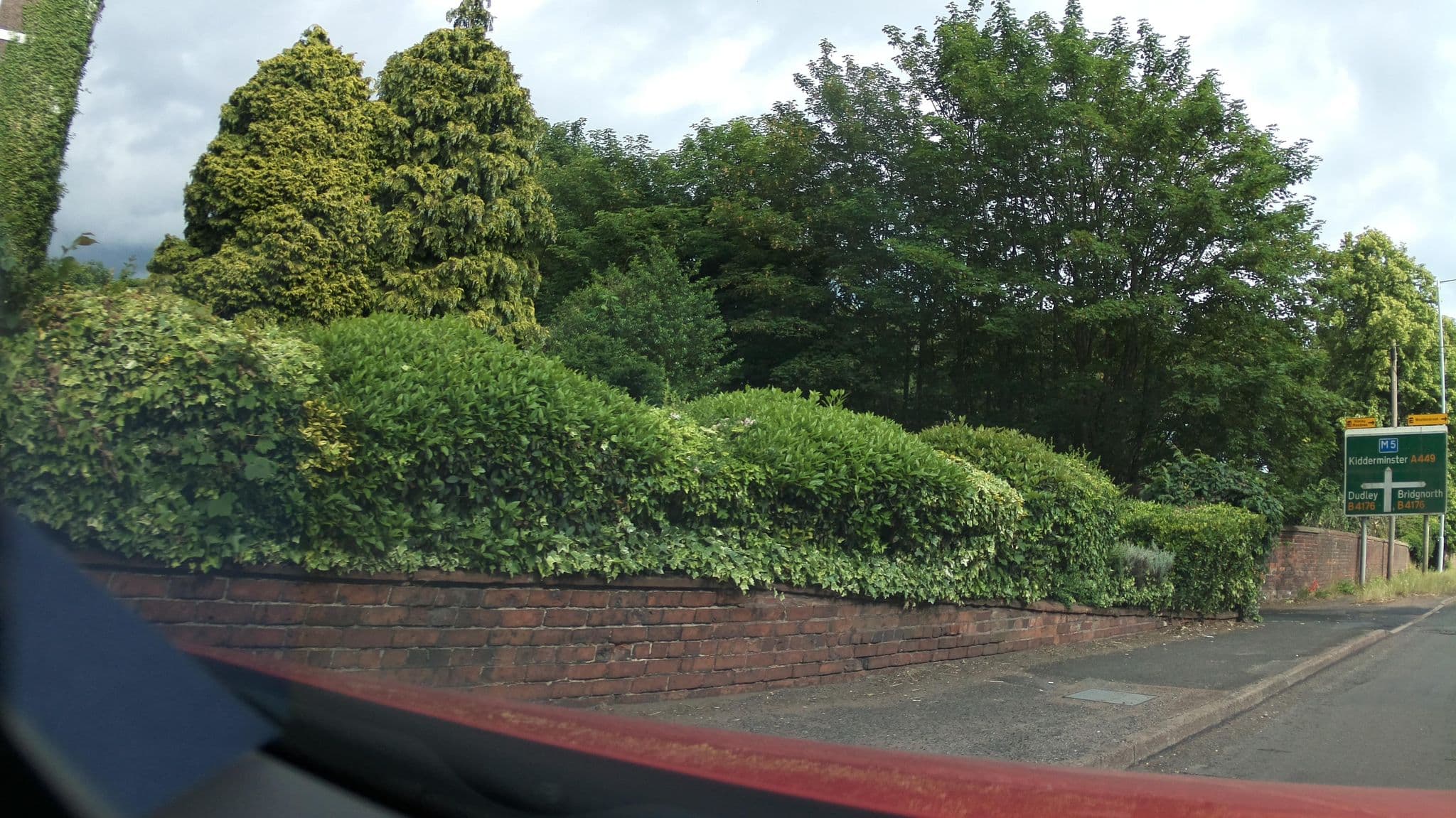 Street view near Himley House Hotel, Wombourne — © southglos (CC BY-SA · Mapillary)