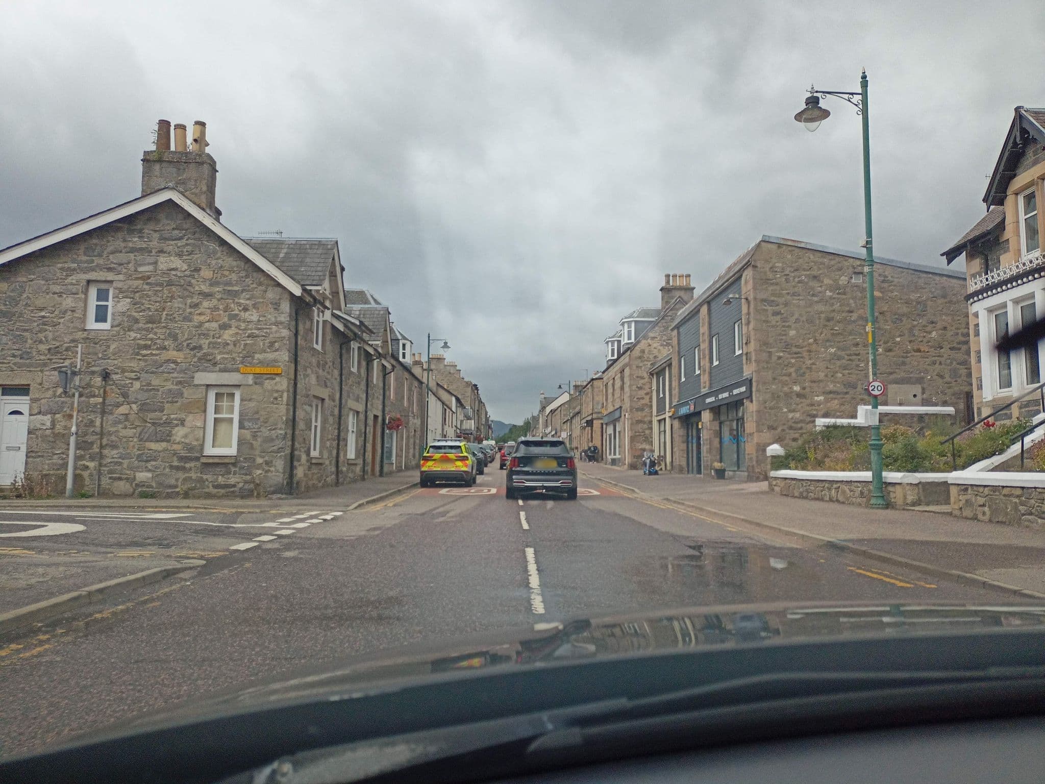 Street view near Dunmhor Guest House, Kingussie — © xdTAGCLAN (CC BY-SA · Mapillary)