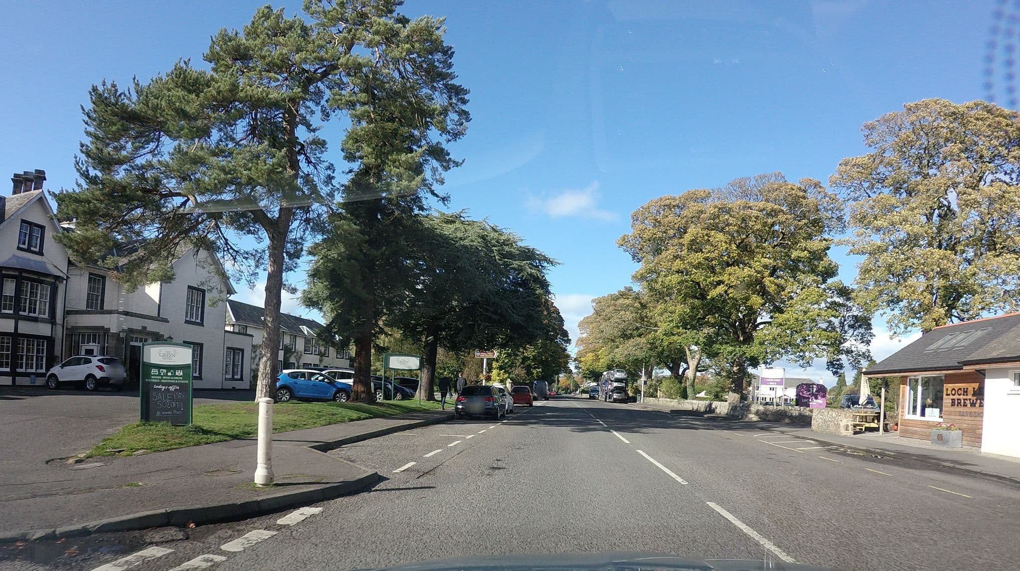 Street view near Green Hotel | Kinross, Kinross — © hobgoblin (CC BY-SA · Mapillary)